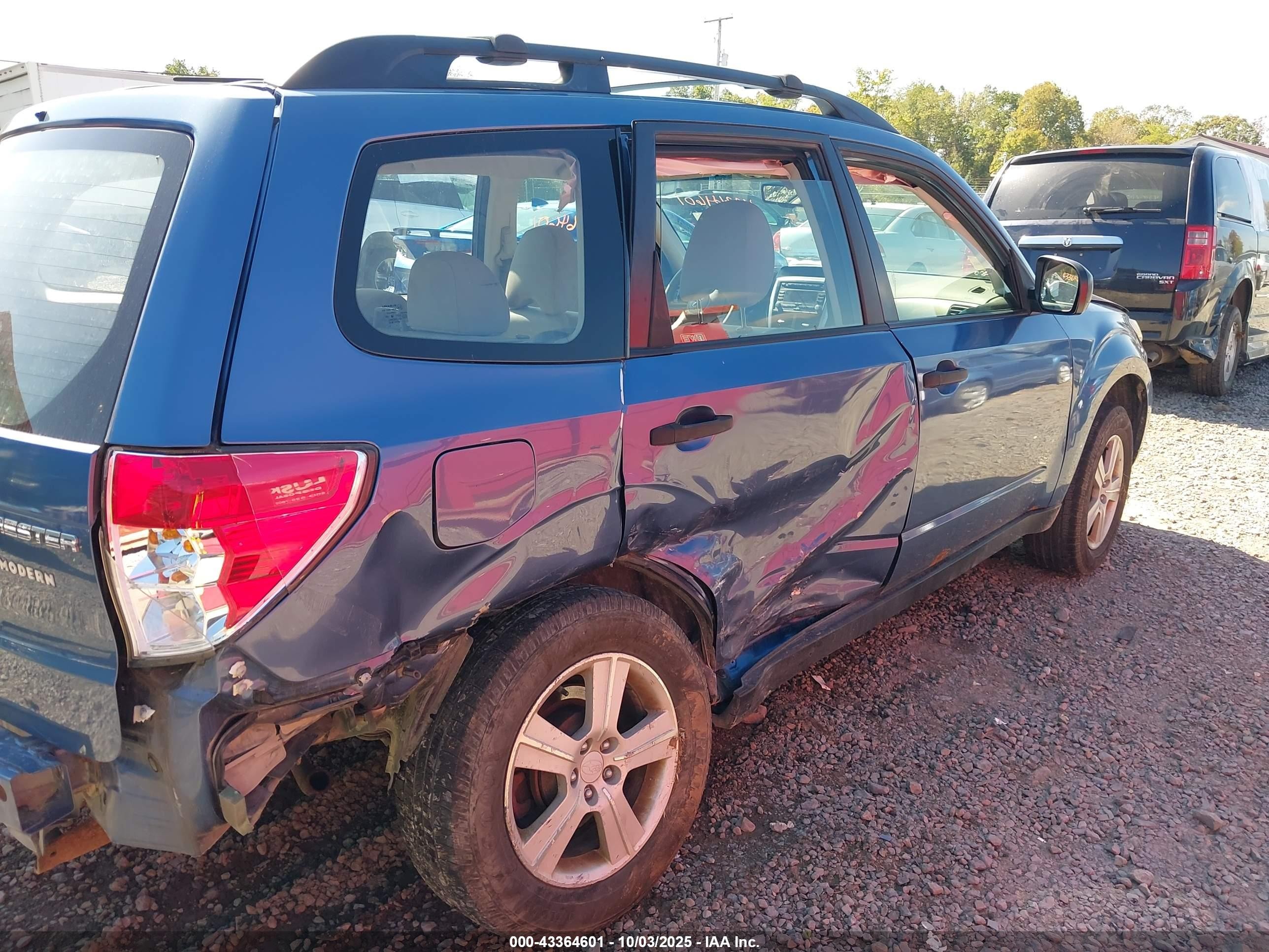 2010 Subaru Forester 2.5x Blue vin: JF2SH6BC1AH783328