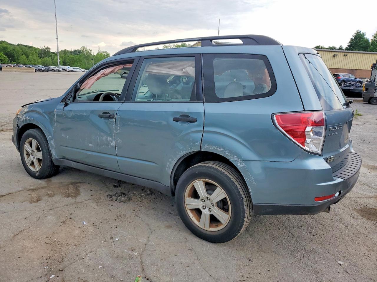 2010 Subaru Forester Xs Blue vin: JF2SH6BC1AH803948