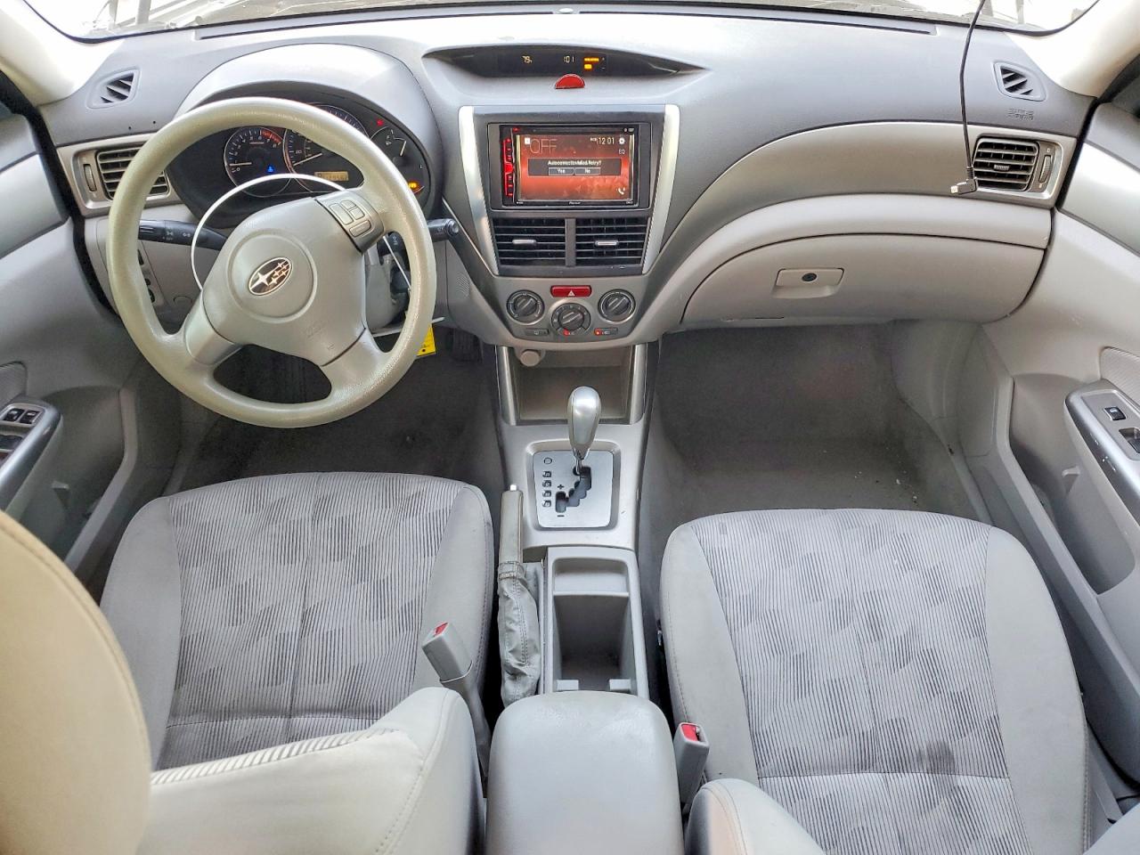 2010 Subaru Forester Xs Silver vin: JF2SH6BC2AH773567
