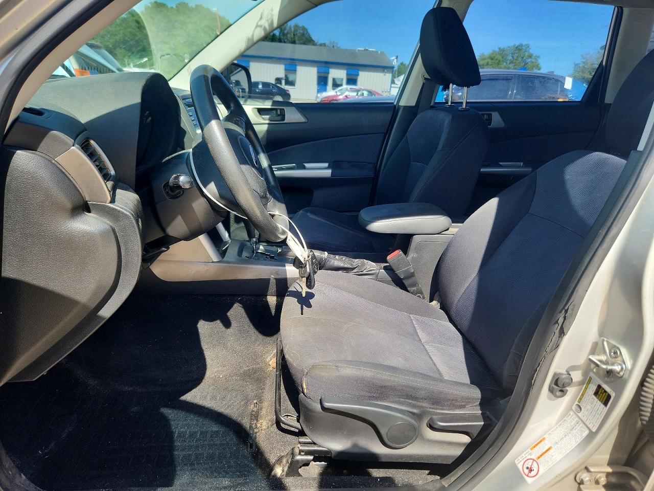 2010 Subaru Forester Xs Silver vin: JF2SH6BC2AH792538