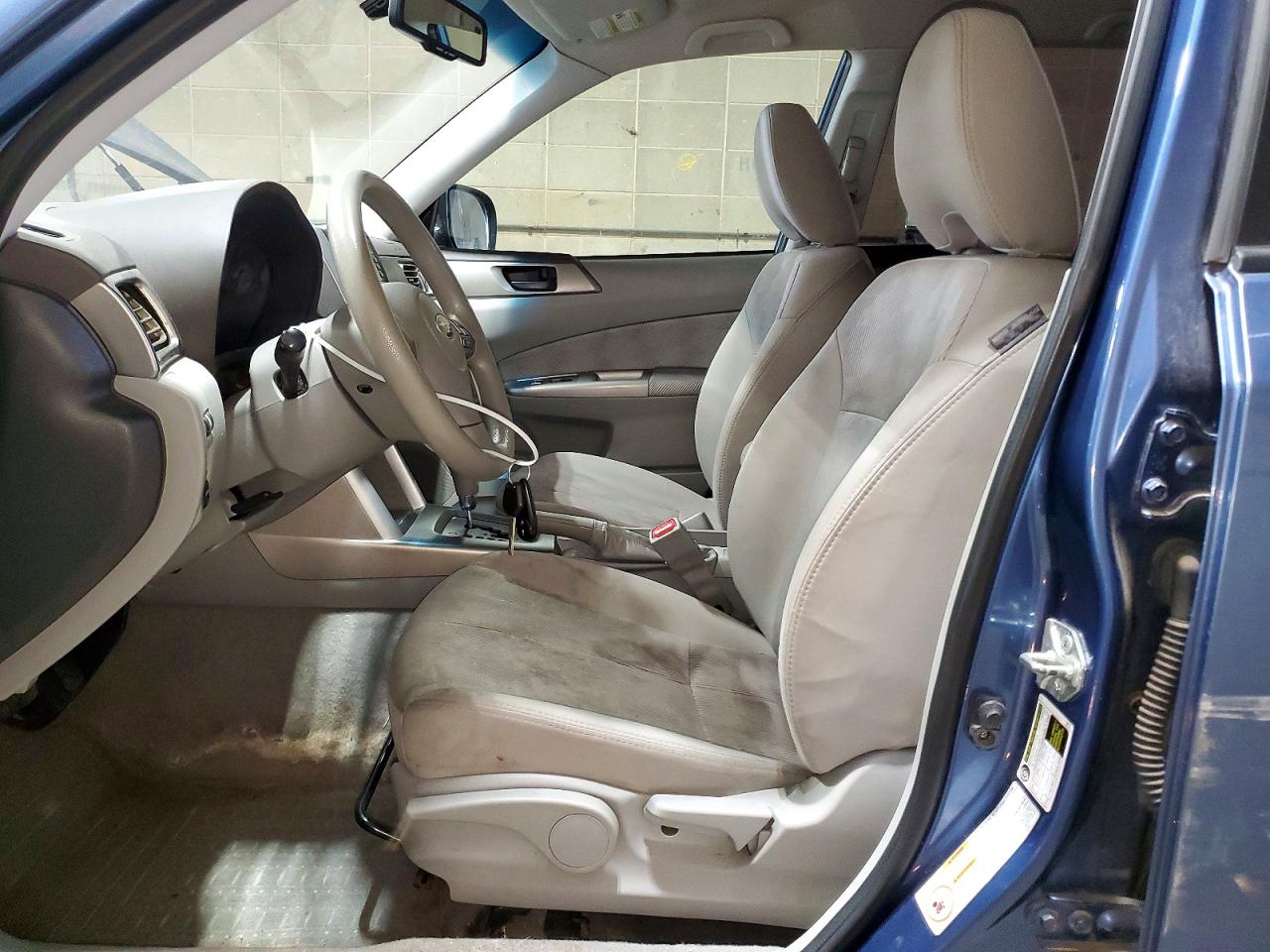 2010 Subaru Forester Xs Blue vin: JF2SH6BC2AH796895
