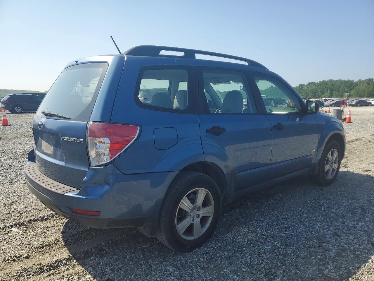2010 Subaru Forester Xs Blue vin: JF2SH6BC2AH799232
