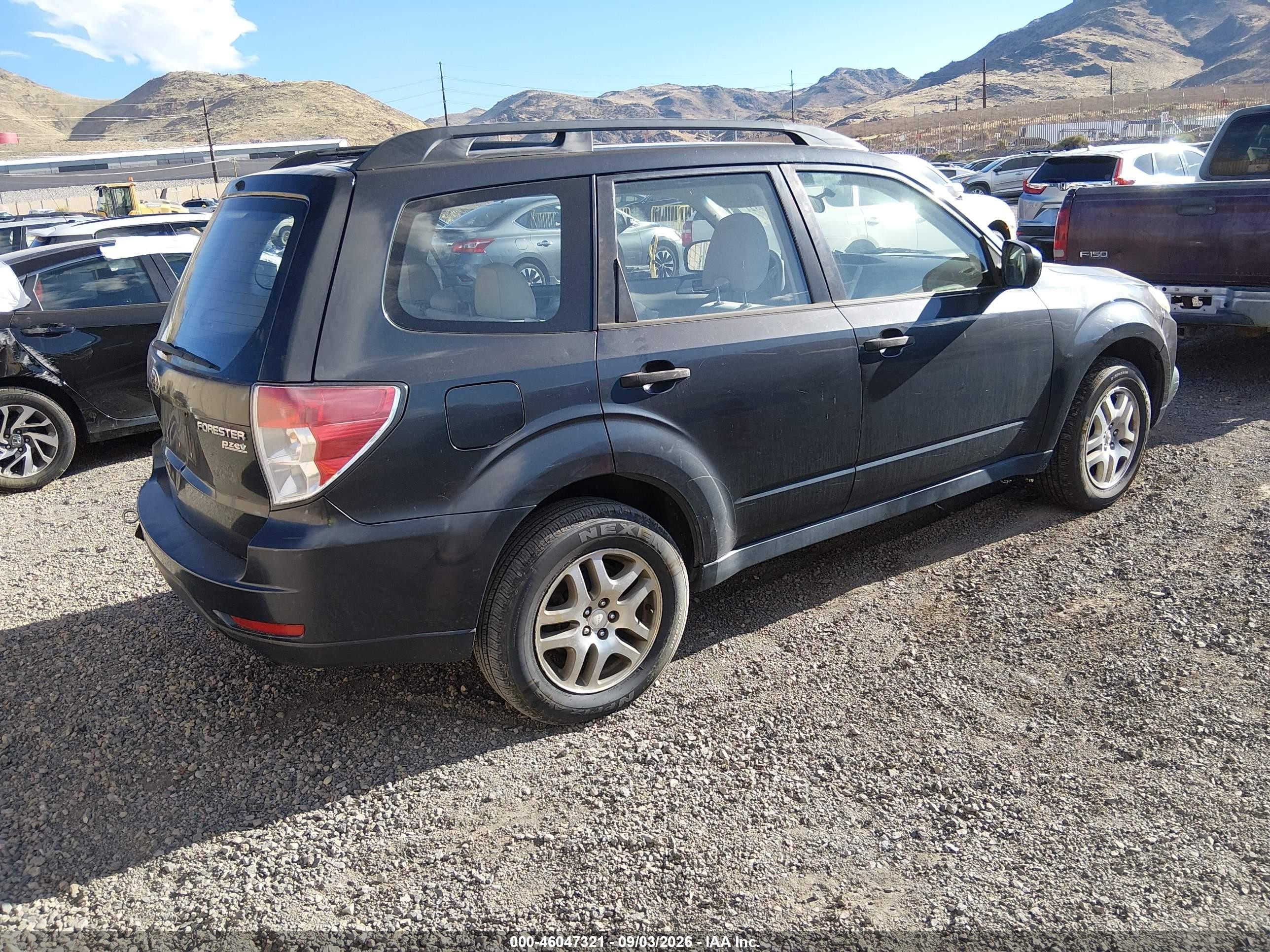 2010 Subaru Forester 2.5x Gray vin: JF2SH6BC2AH904187