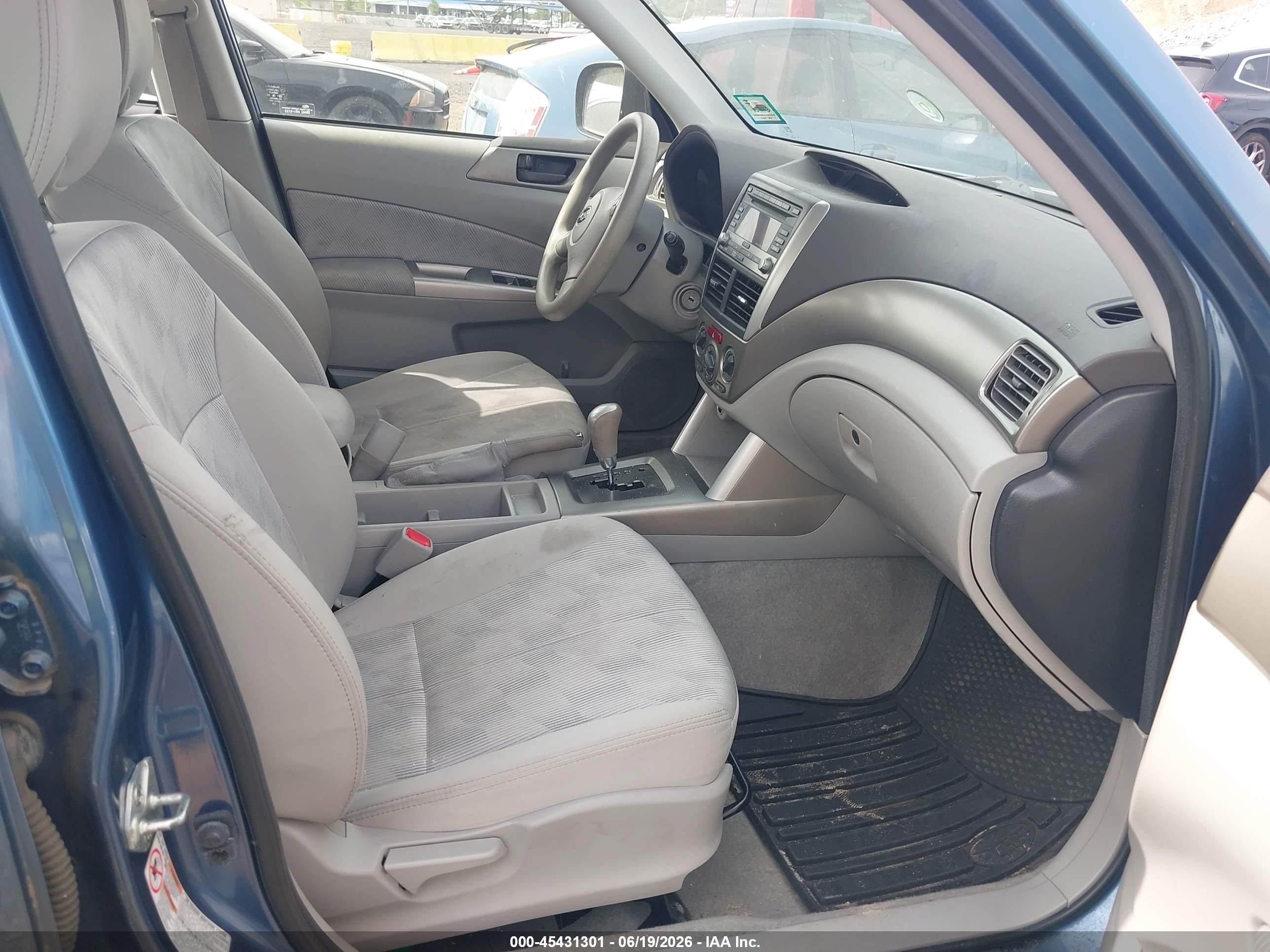2010 Subaru Forester 2.5x Blue vin: JF2SH6BC2AH916677