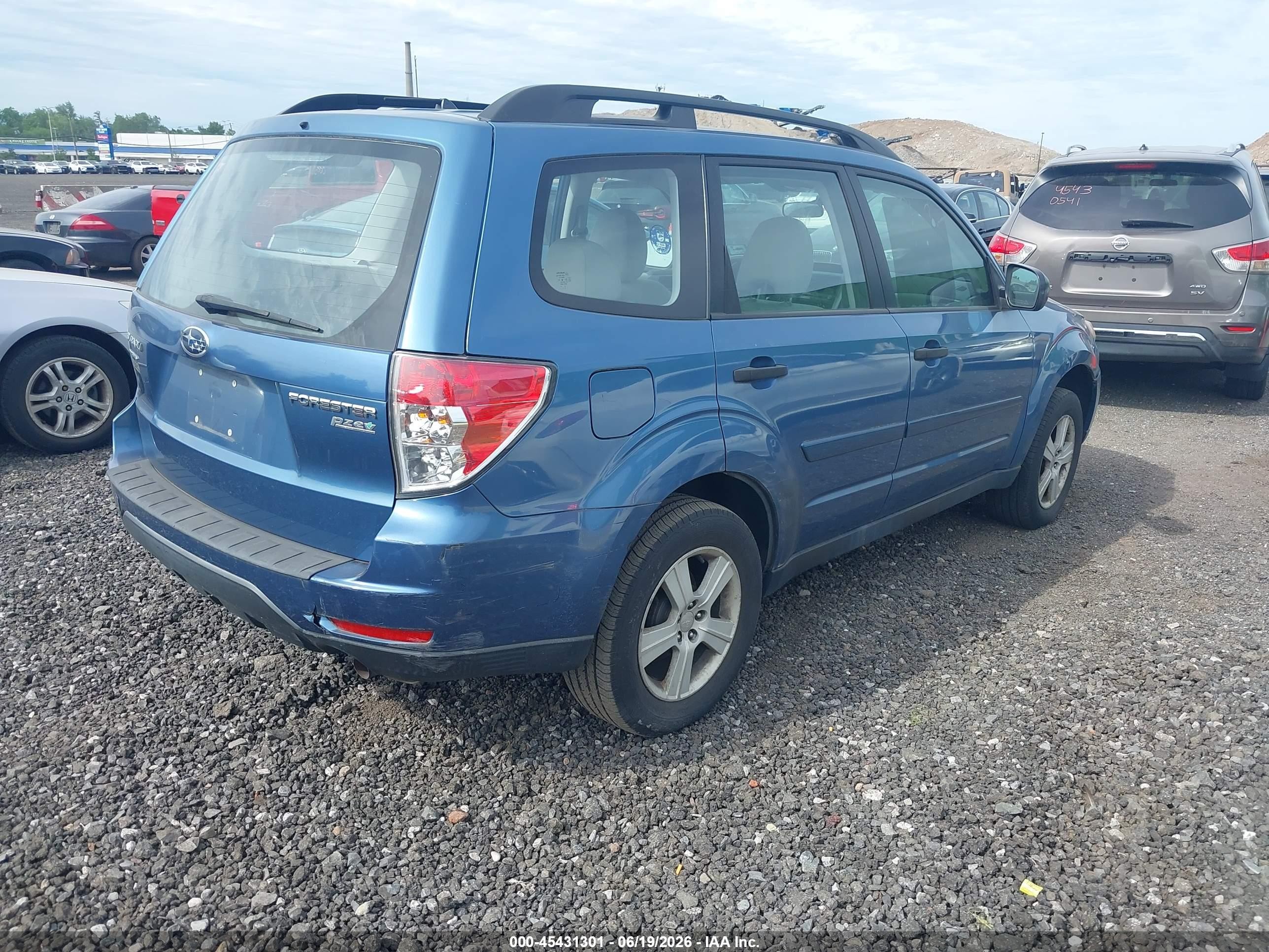 2010 Subaru Forester 2.5x Blue vin: JF2SH6BC2AH916677