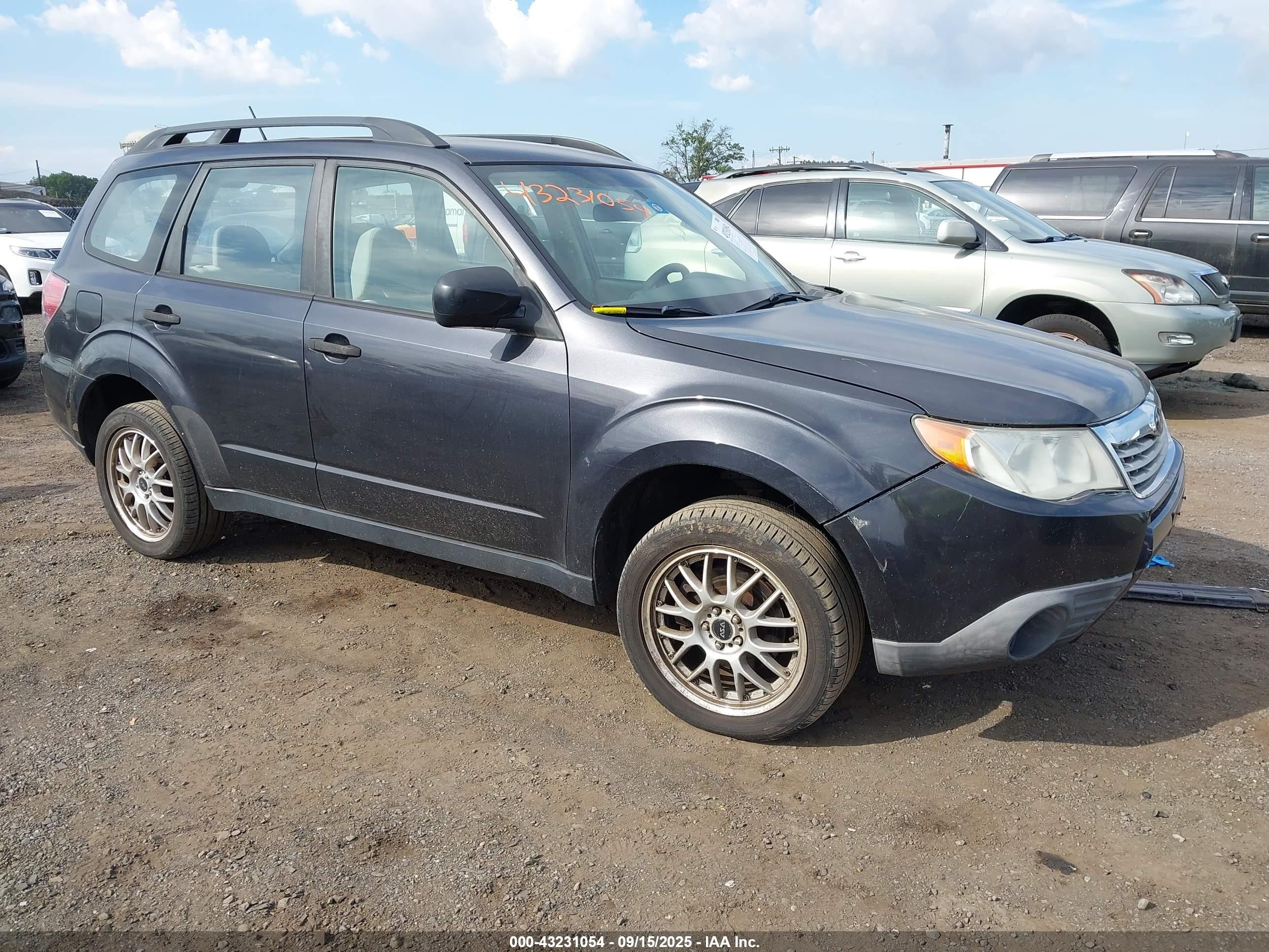 2010 Subaru Forester 2.5x Black vin: JF2SH6BC3AH779118