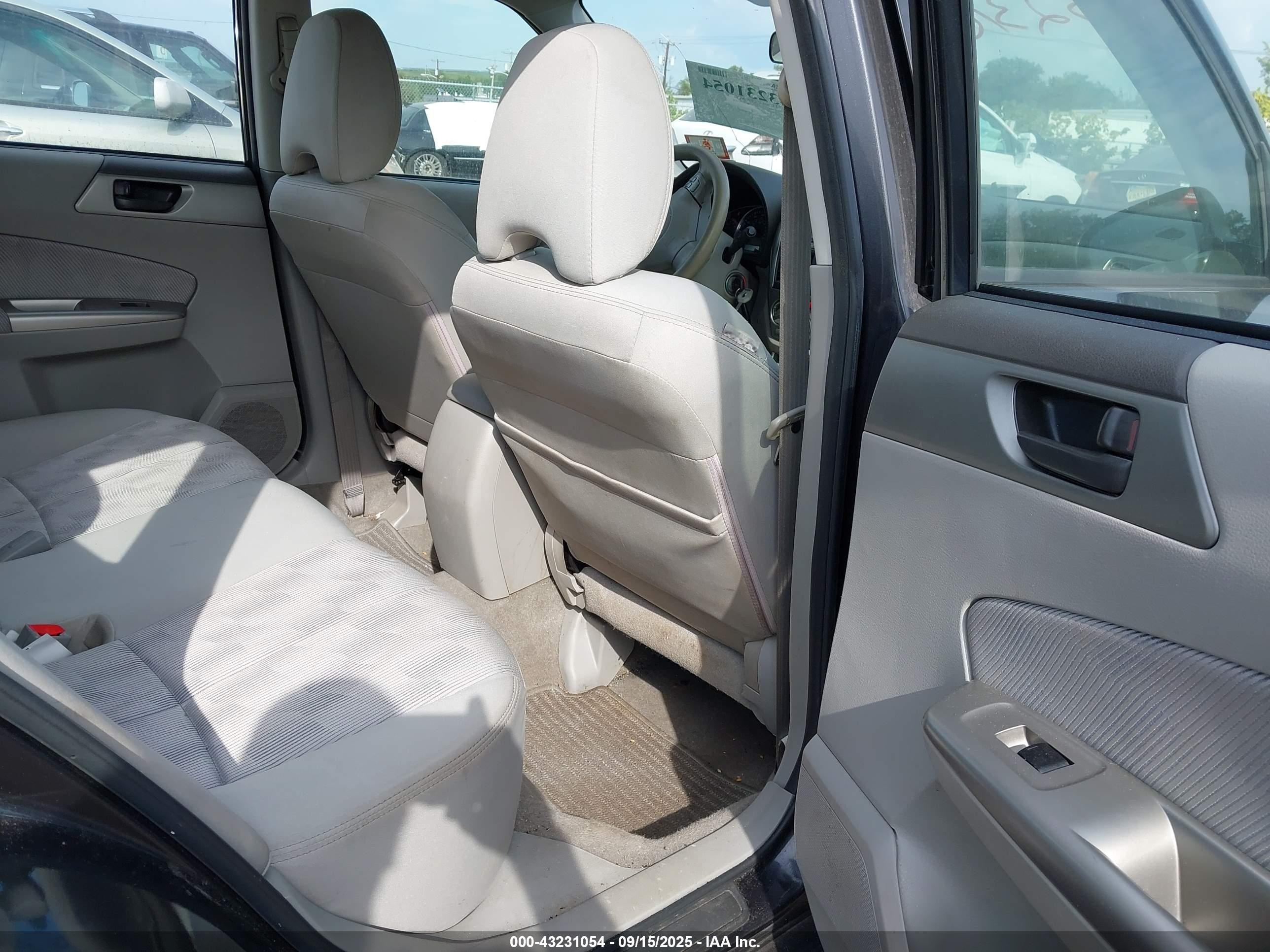 2010 Subaru Forester 2.5x Black vin: JF2SH6BC3AH779118