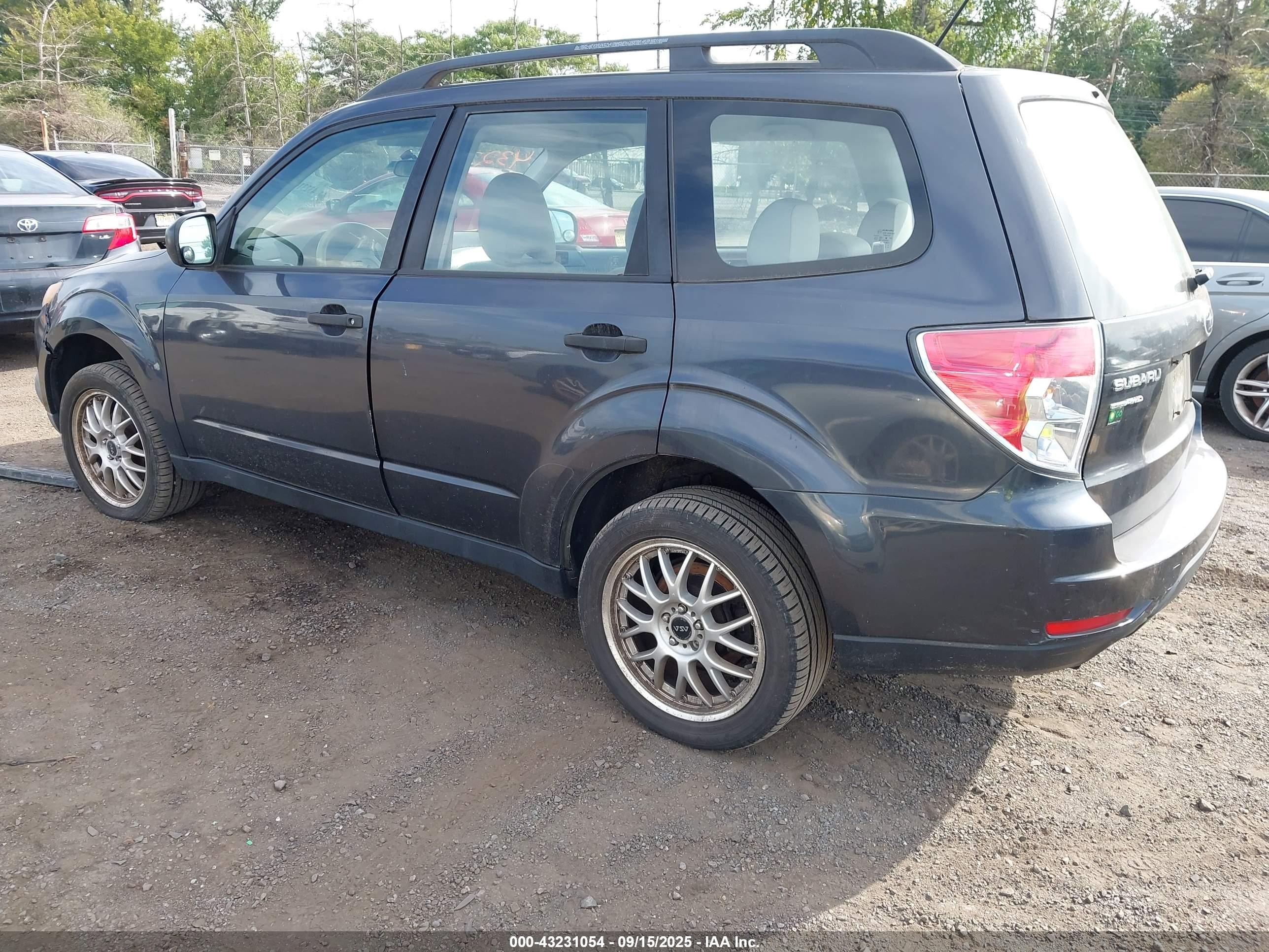 2010 Subaru Forester 2.5x Black vin: JF2SH6BC3AH779118