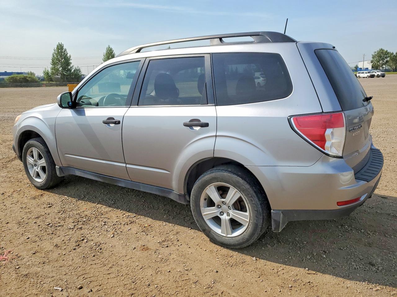 2010 Subaru Forester Xs Серый vin: JF2SH6BC3AH789955