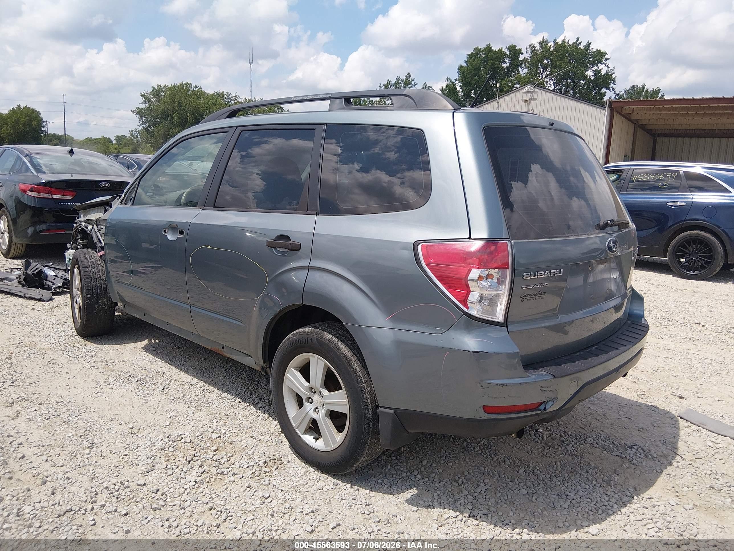2010 Subaru Forester 2.5x Teal vin: JF2SH6BC3AH902108