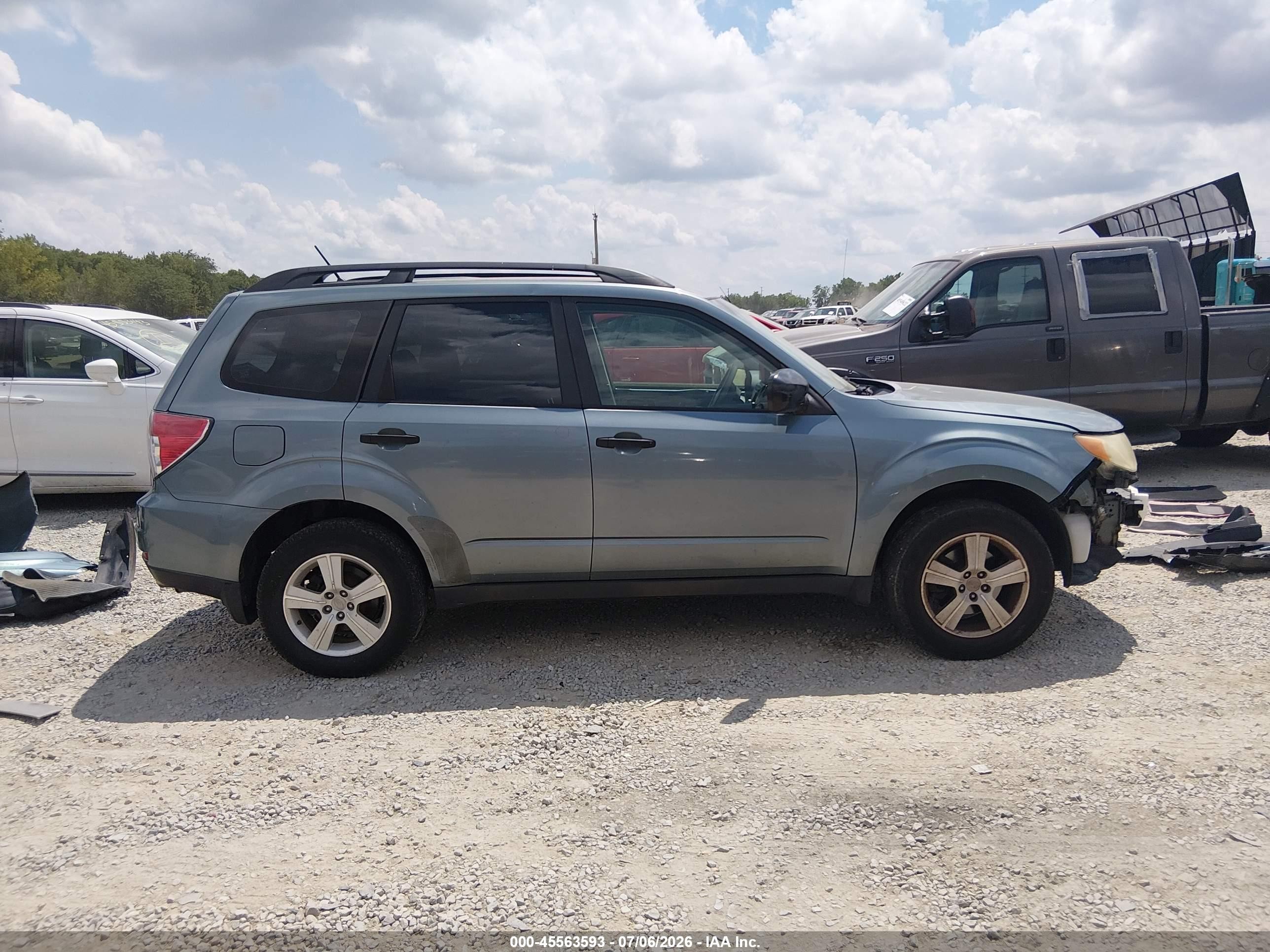 2010 Subaru Forester 2.5x Teal vin: JF2SH6BC3AH902108