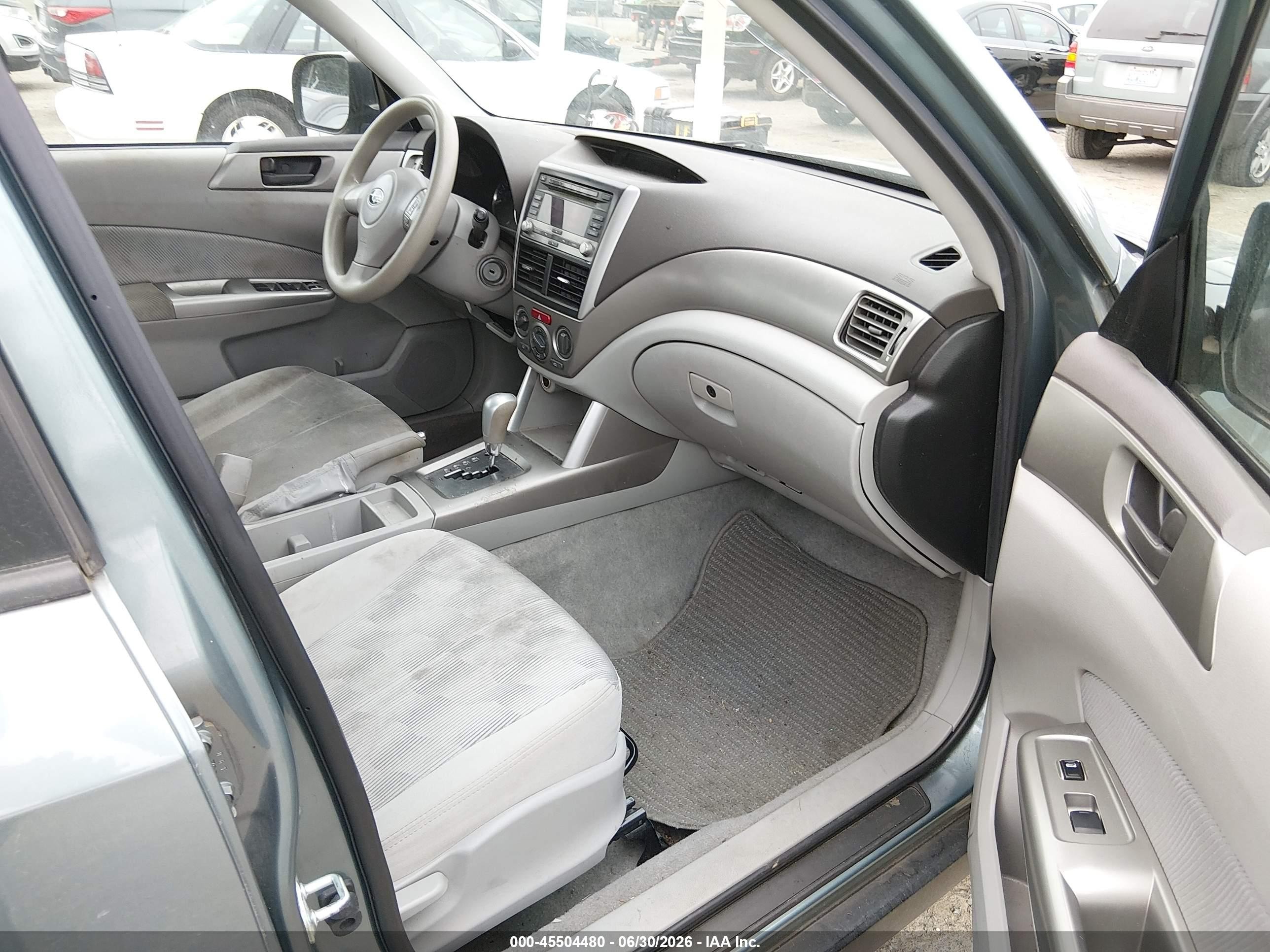2010 Subaru Forester 2.5x Green vin: JF2SH6BC3AH904330