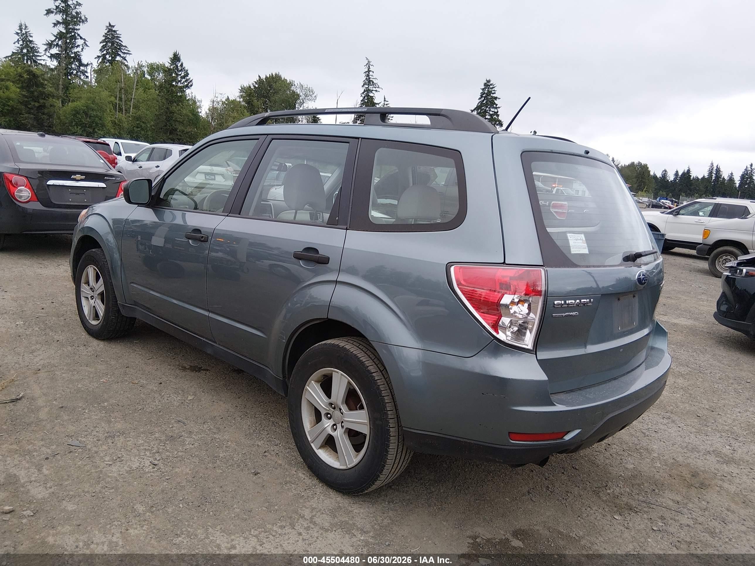 2010 Subaru Forester 2.5x Green vin: JF2SH6BC3AH904330