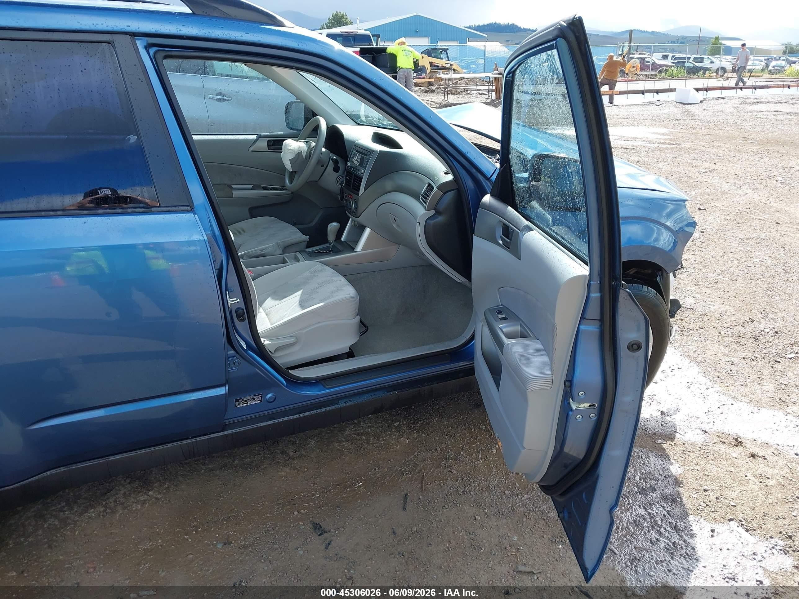2010 Subaru Forester 2.5x Blue vin: JF2SH6BC4AH916678
