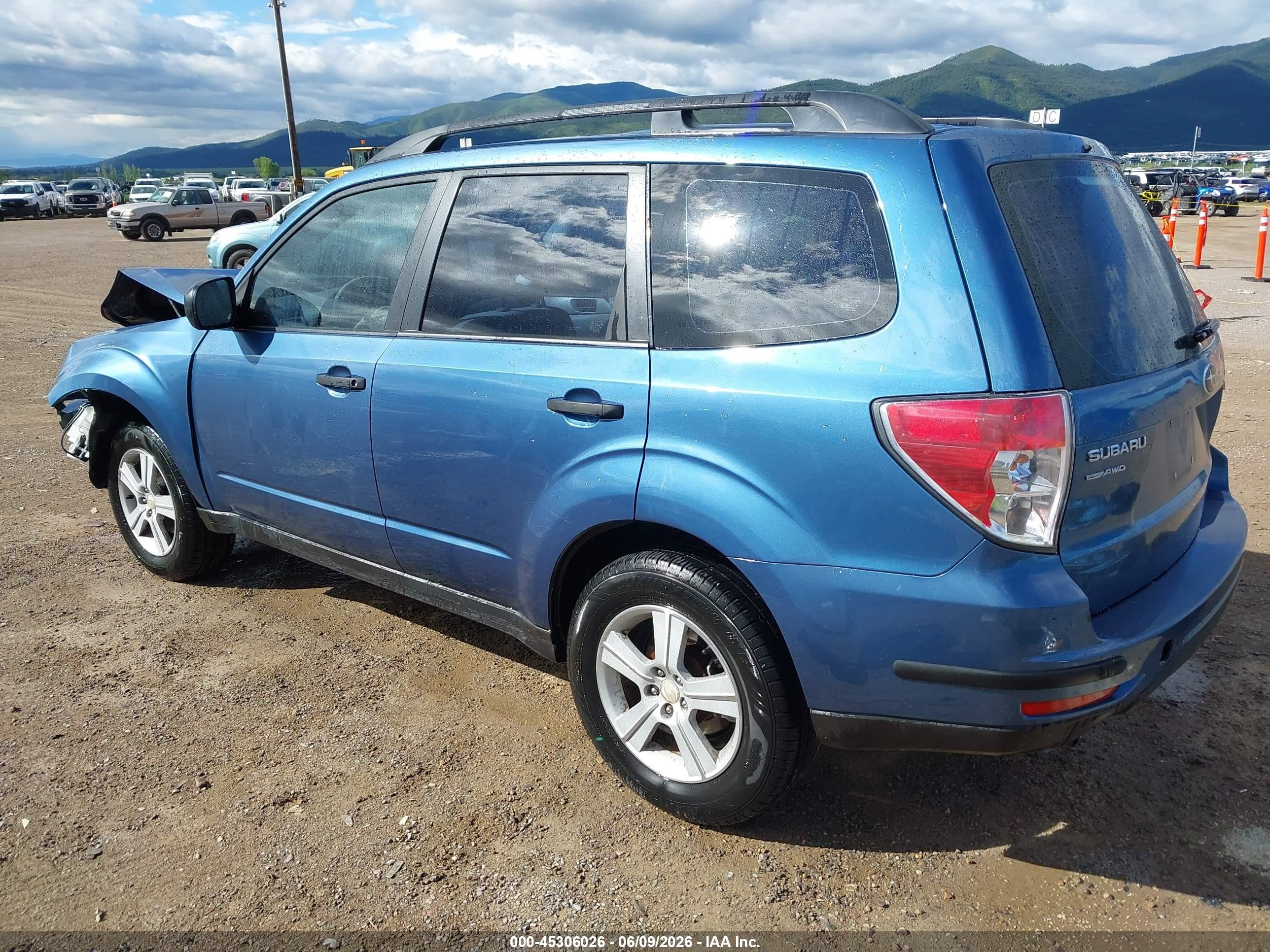 2010 Subaru Forester 2.5x Blue vin: JF2SH6BC4AH916678