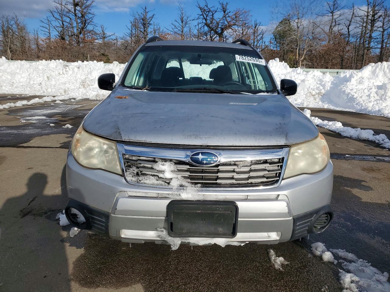 2010 Subaru Forester Xs Silver vin: JF2SH6BC4AH917331