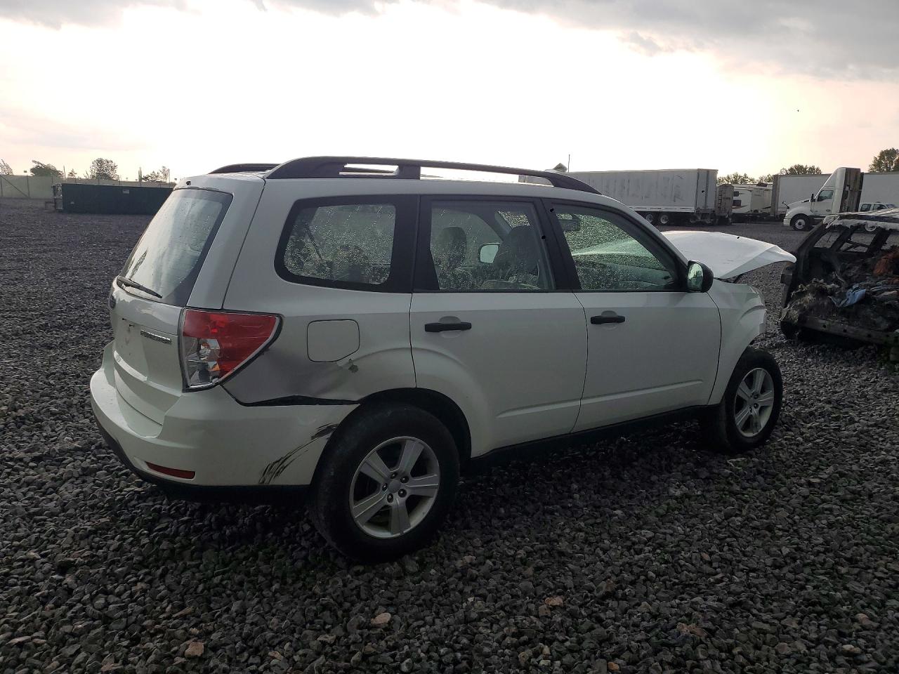 2010 Subaru Forester Xs White vin: JF2SH6BC5AH909562