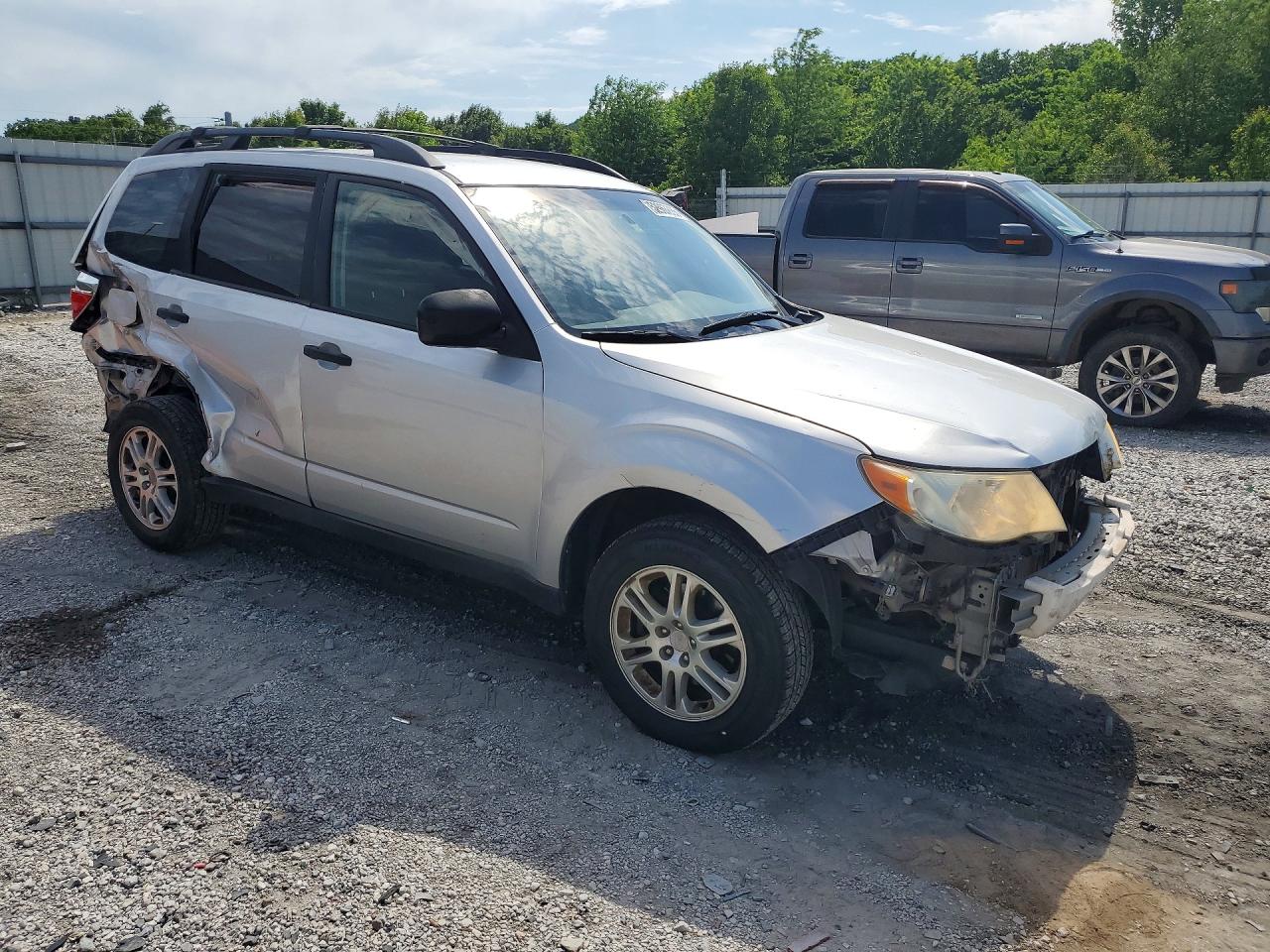 2010 Subaru Forester Xs Silver vin: JF2SH6BC6AH775483