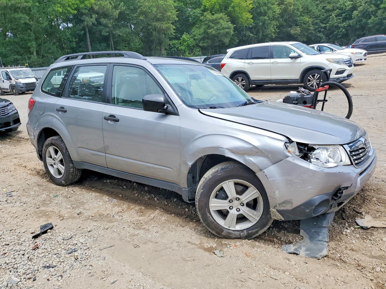2010 Subaru Forester Xs Silver vin: JF2SH6BC6AH792235
