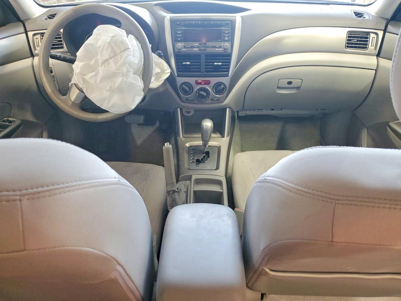 2010 Subaru Forester Xs White vin: JF2SH6BC6AH901485