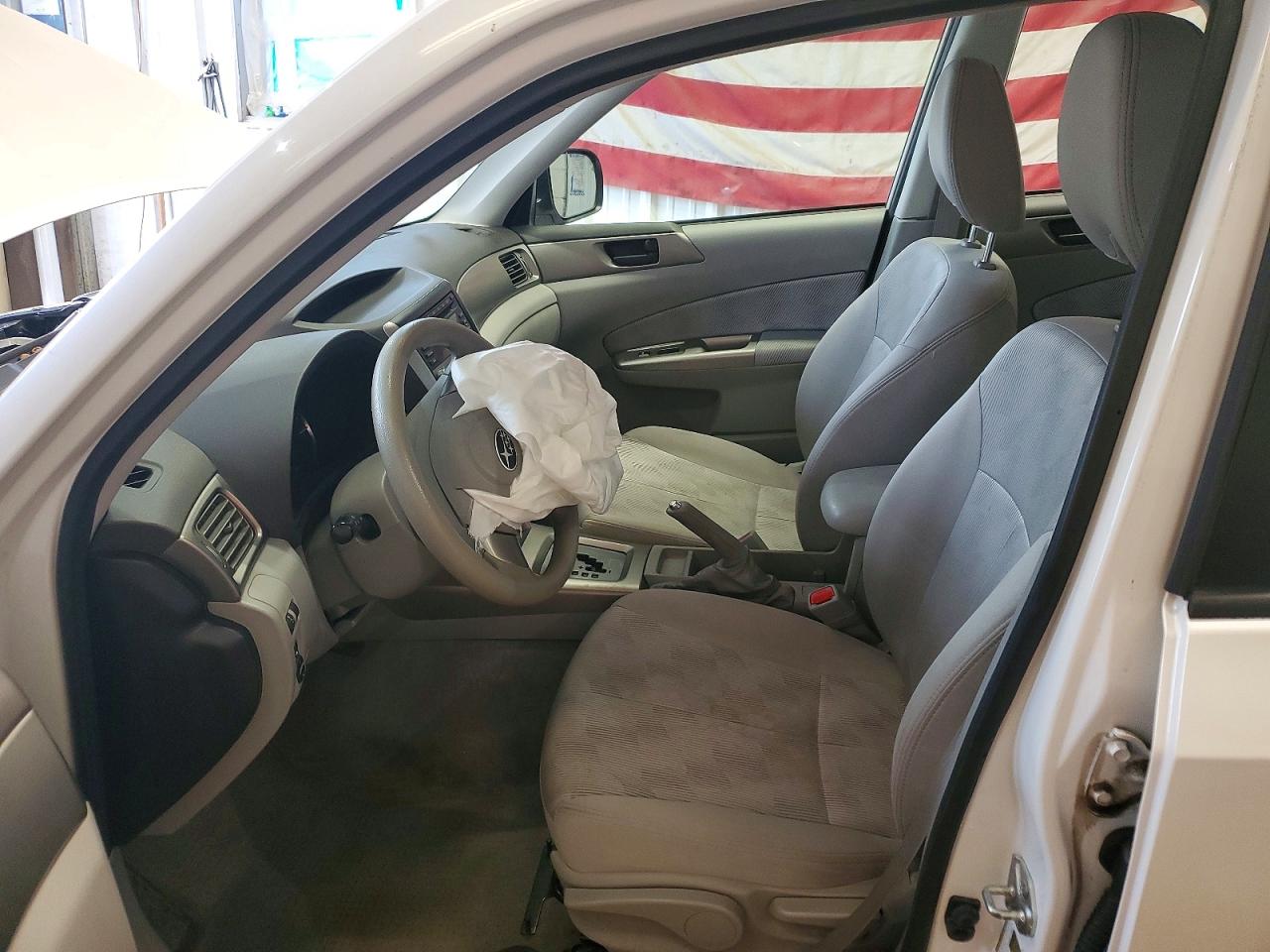 2010 Subaru Forester Xs White vin: JF2SH6BC6AH901485