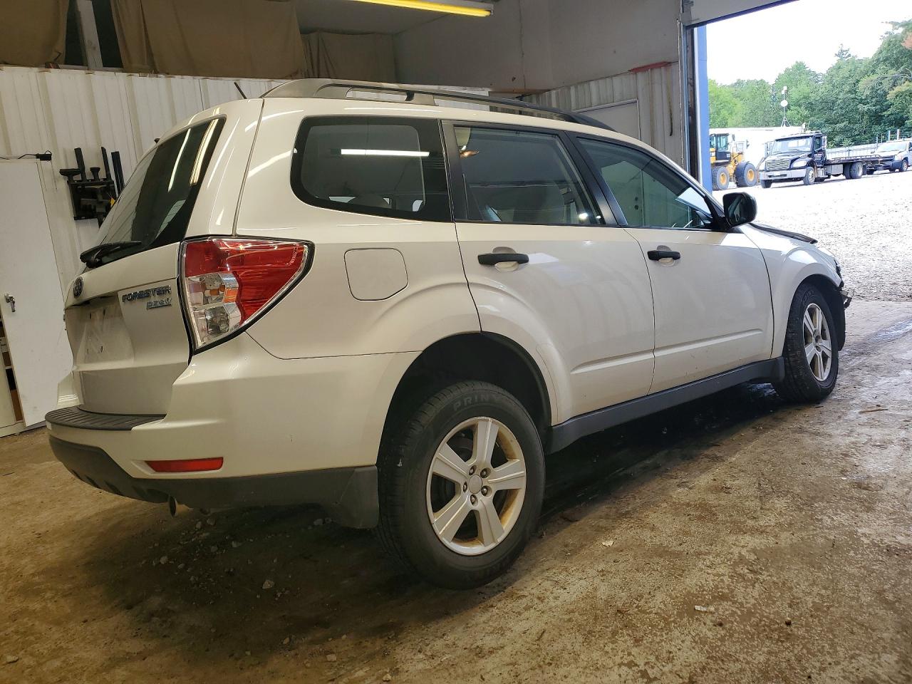 2010 Subaru Forester Xs White vin: JF2SH6BC6AH901485
