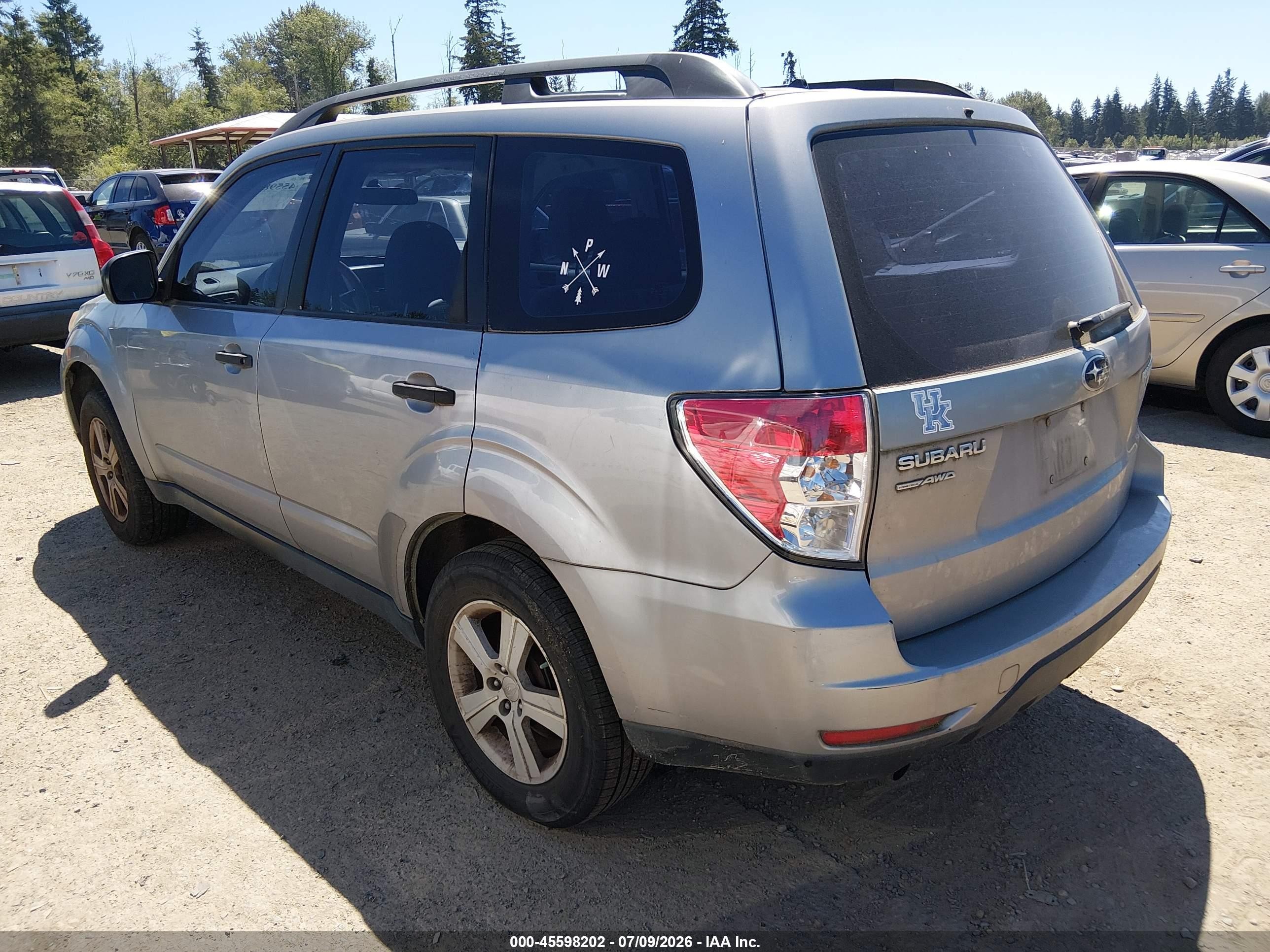 2010 Subaru Forester 2.5x Silver vin: JF2SH6BC7AH905450