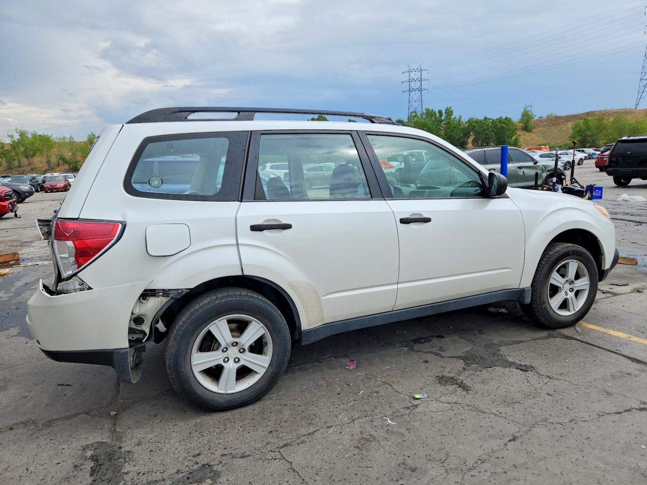 2010 Subaru Forester Xs White vin: JF2SH6BC7AH914438