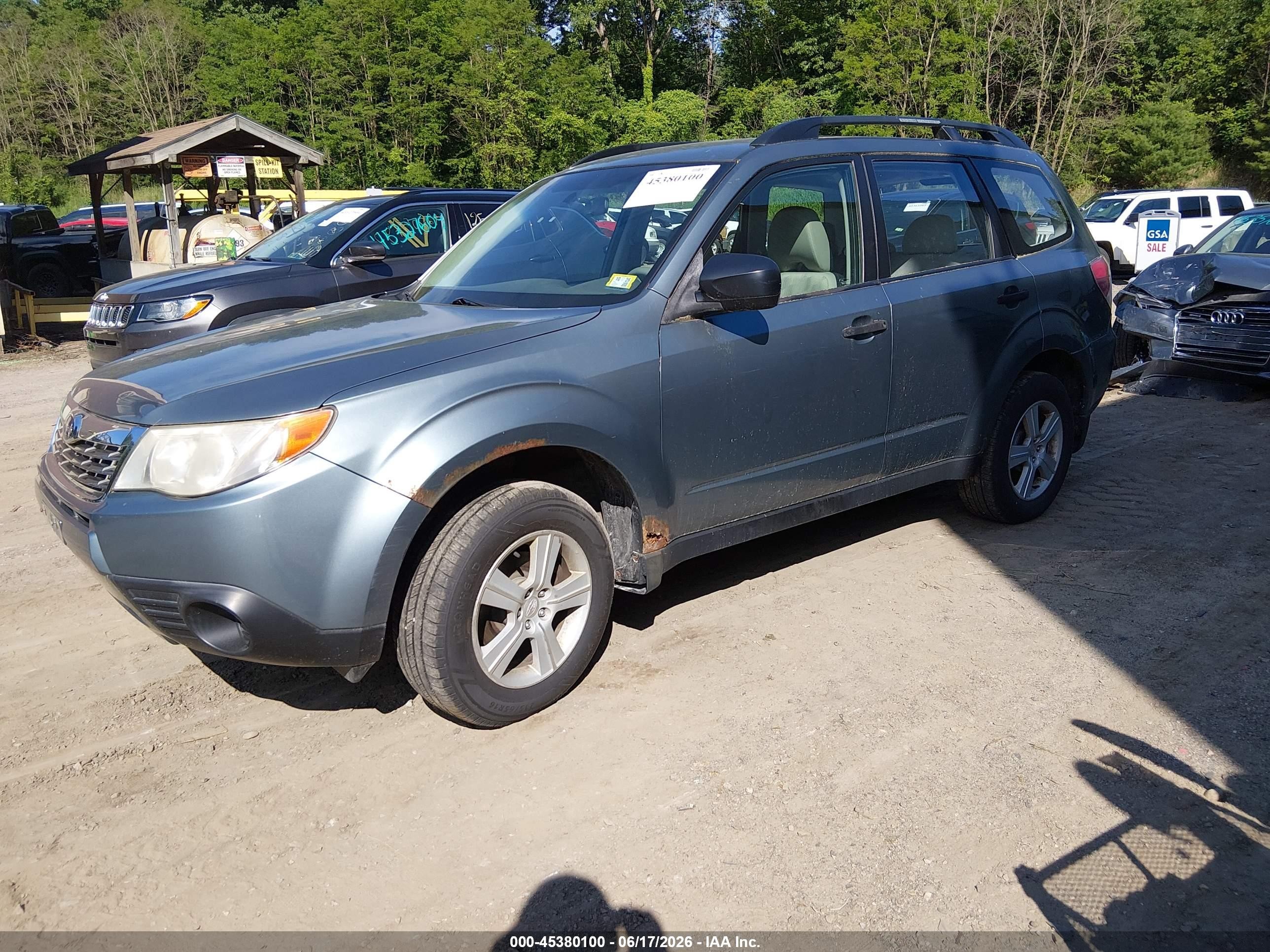 2010 Subaru Forester 2.5x Green vin: JF2SH6BC8AH788641