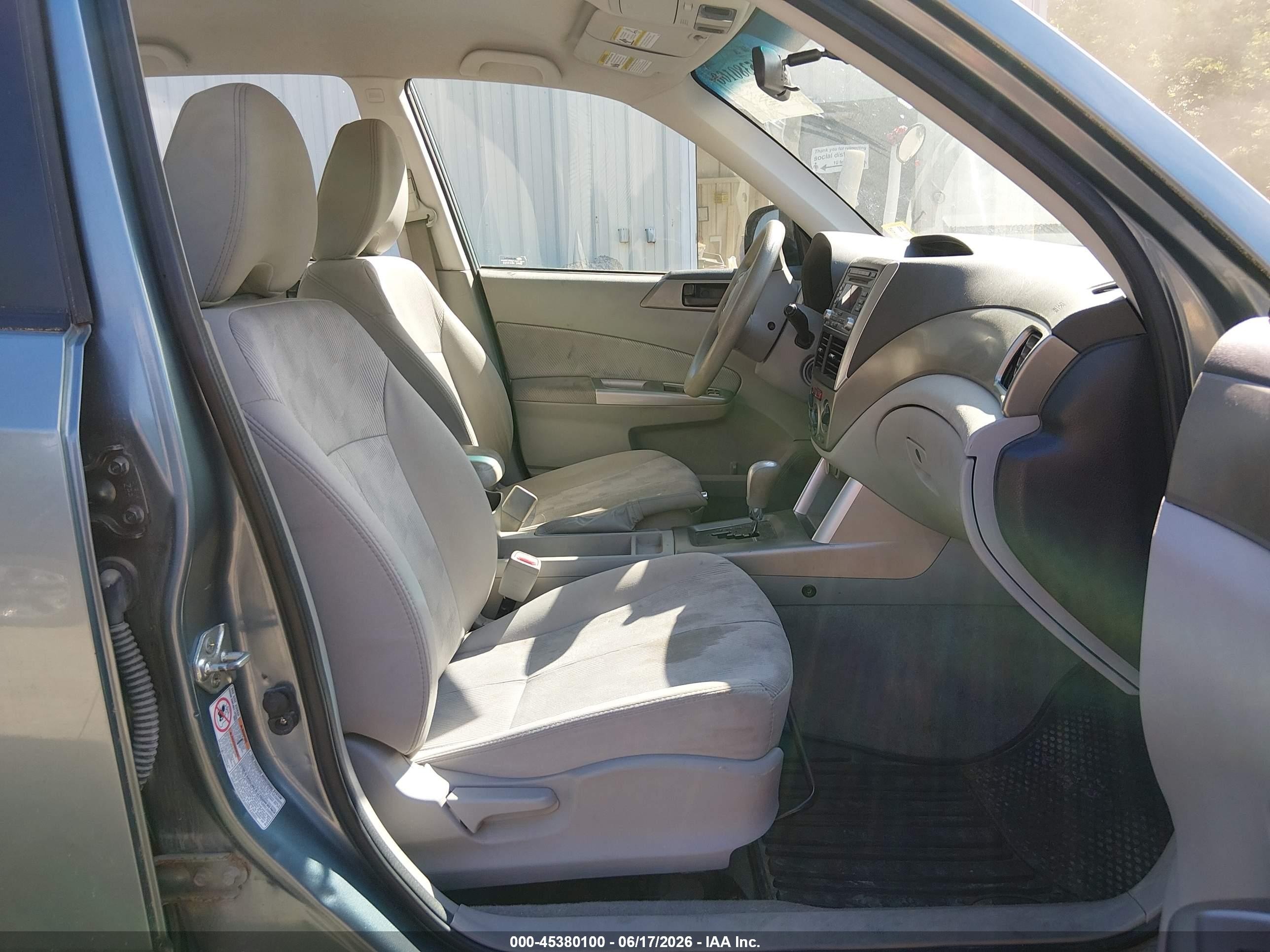 2010 Subaru Forester 2.5x Green vin: JF2SH6BC8AH788641