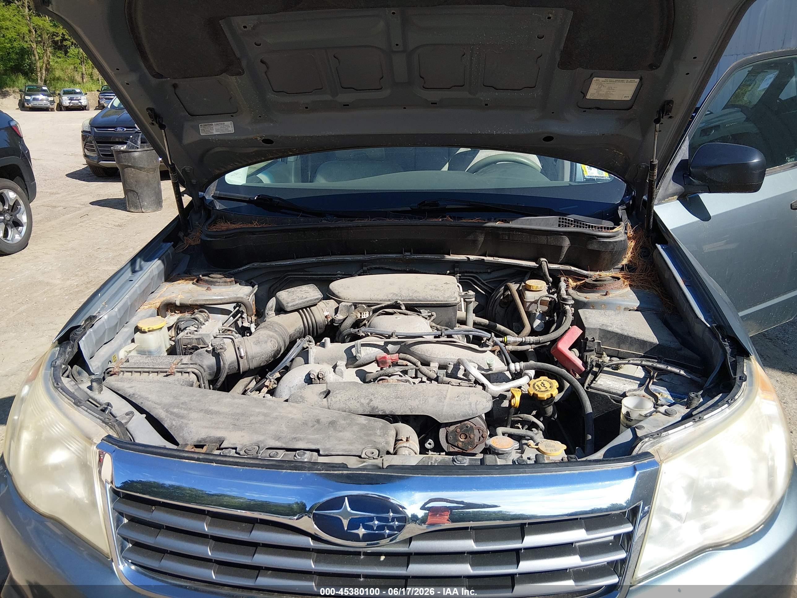 2010 Subaru Forester 2.5x Green vin: JF2SH6BC8AH788641