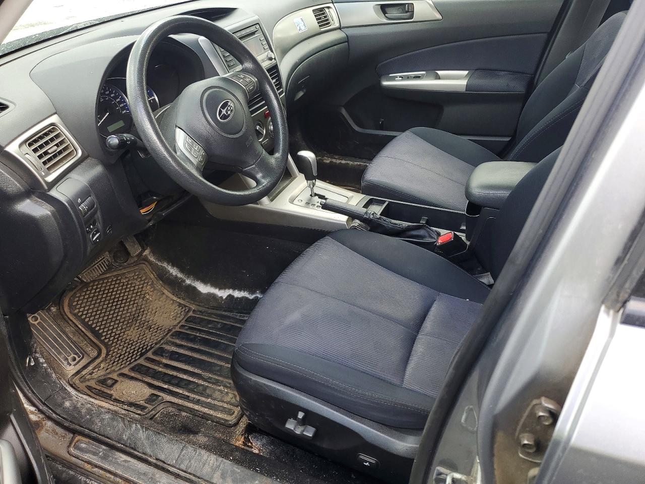 2010 Subaru Forester Xs Серебряный vin: JF2SH6BC8AH789658