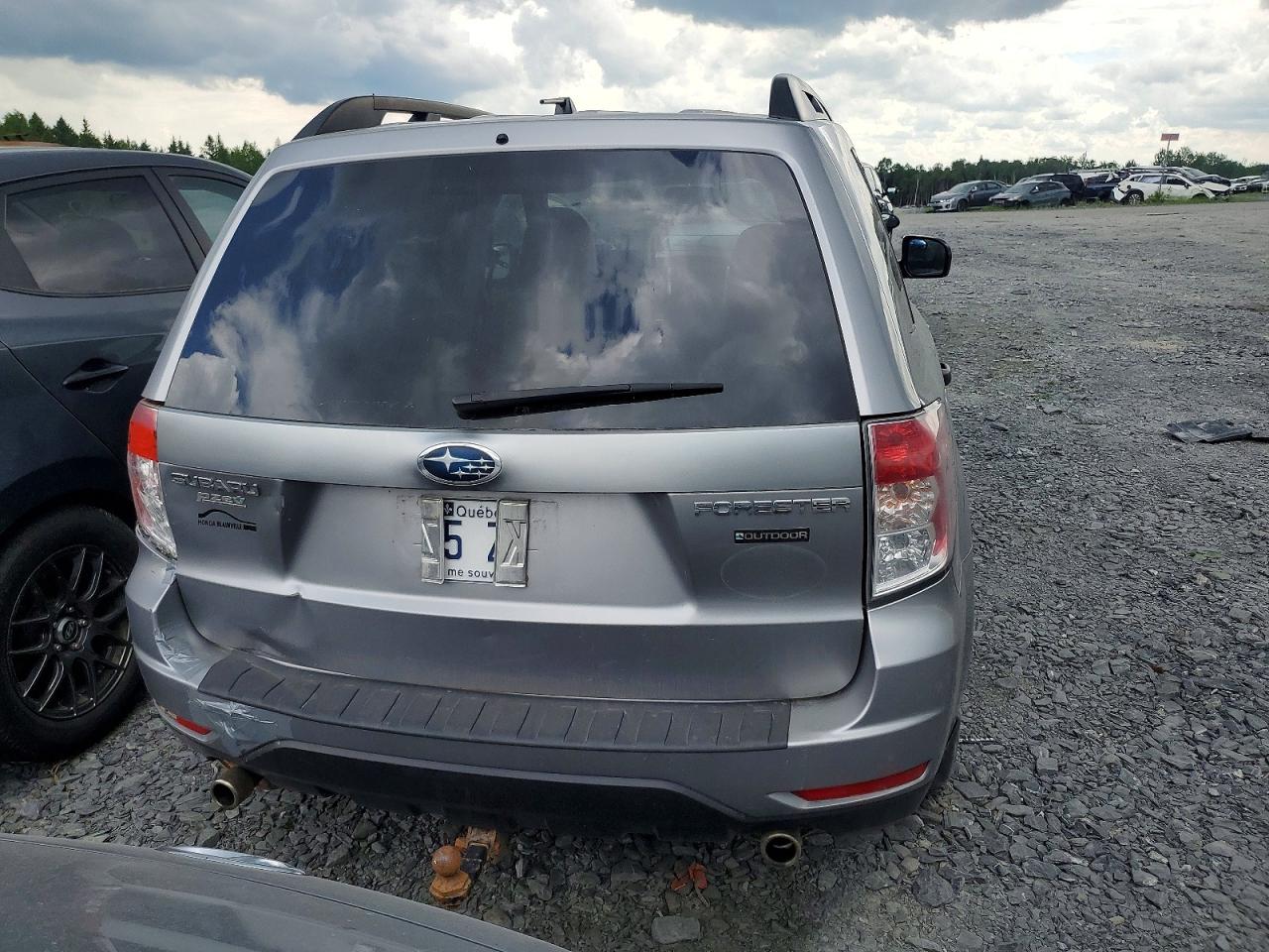 2010 Subaru Forester Xs Серебряный vin: JF2SH6BC8AH789658