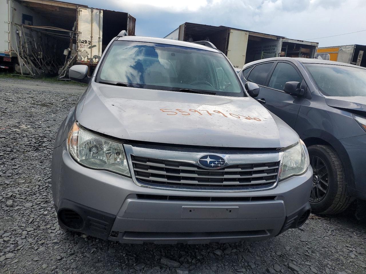 2010 Subaru Forester Xs Серебряный vin: JF2SH6BC8AH789658