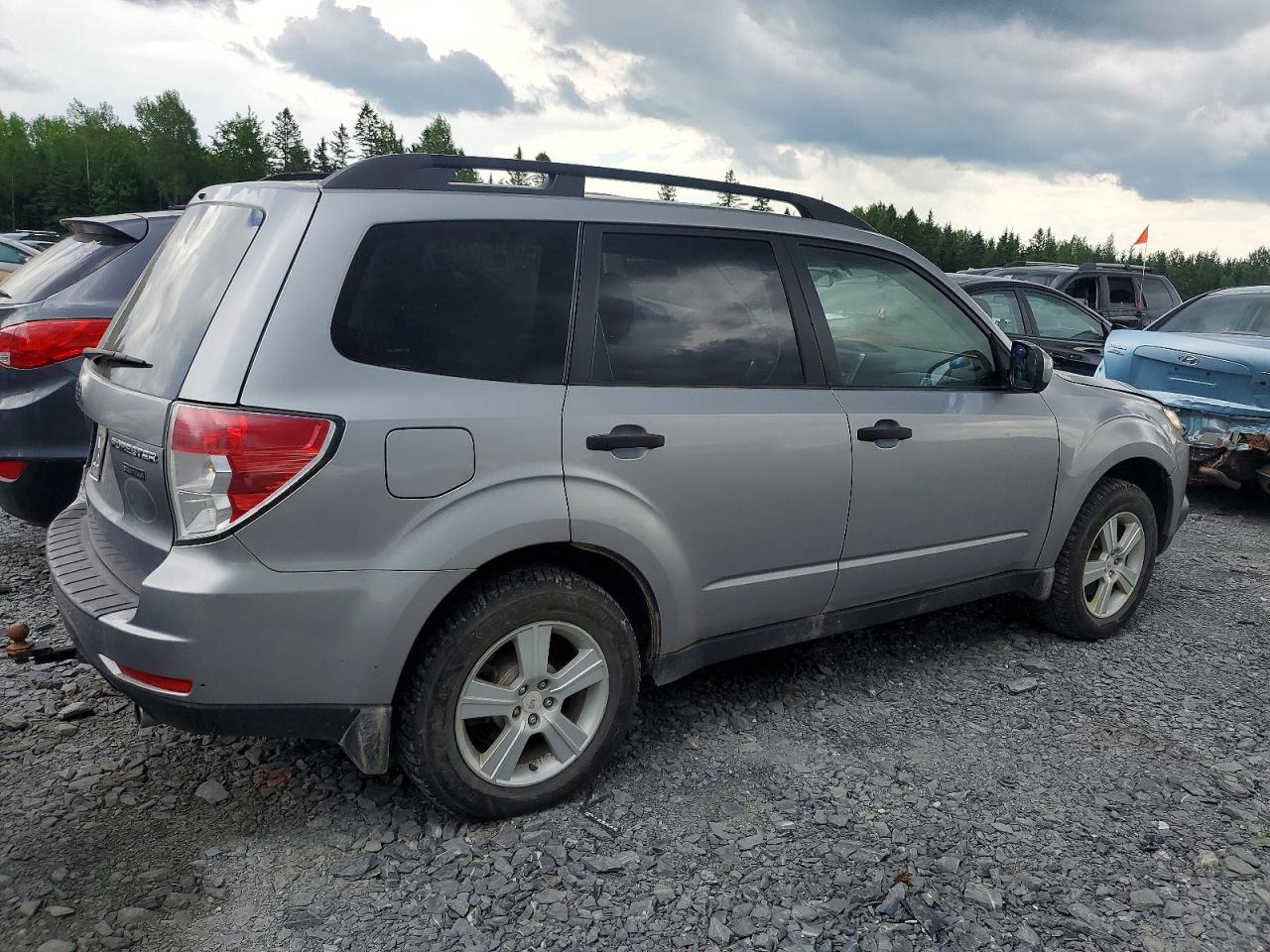 2010 Subaru Forester Xs Серебряный vin: JF2SH6BC8AH789658