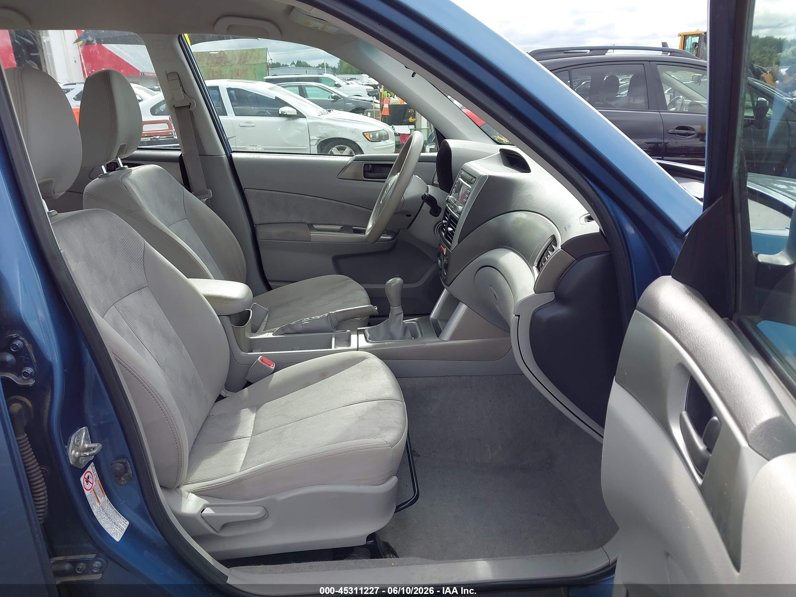 2010 Subaru Forester 2.5x Blue vin: JF2SH6BC9AG767478