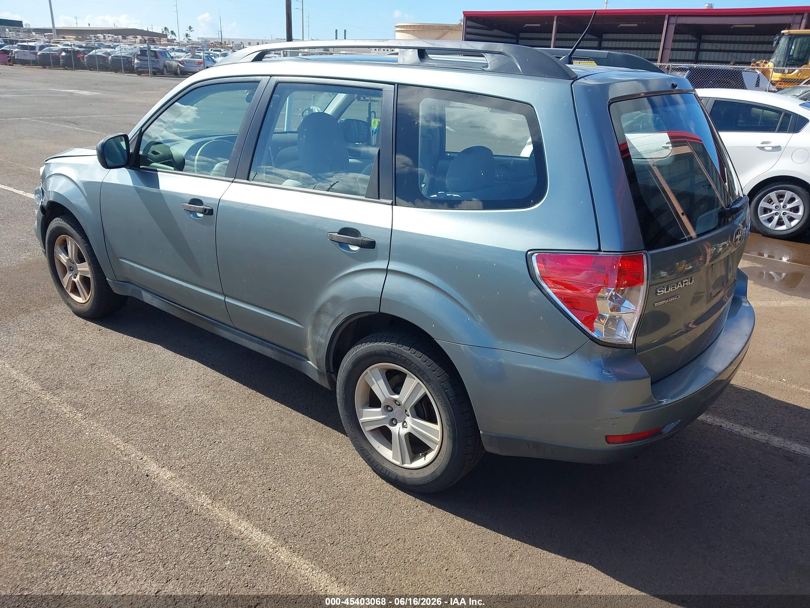 2010 Subaru Forester 2.5x Maroon vin: JF2SH6BC9AH793525
