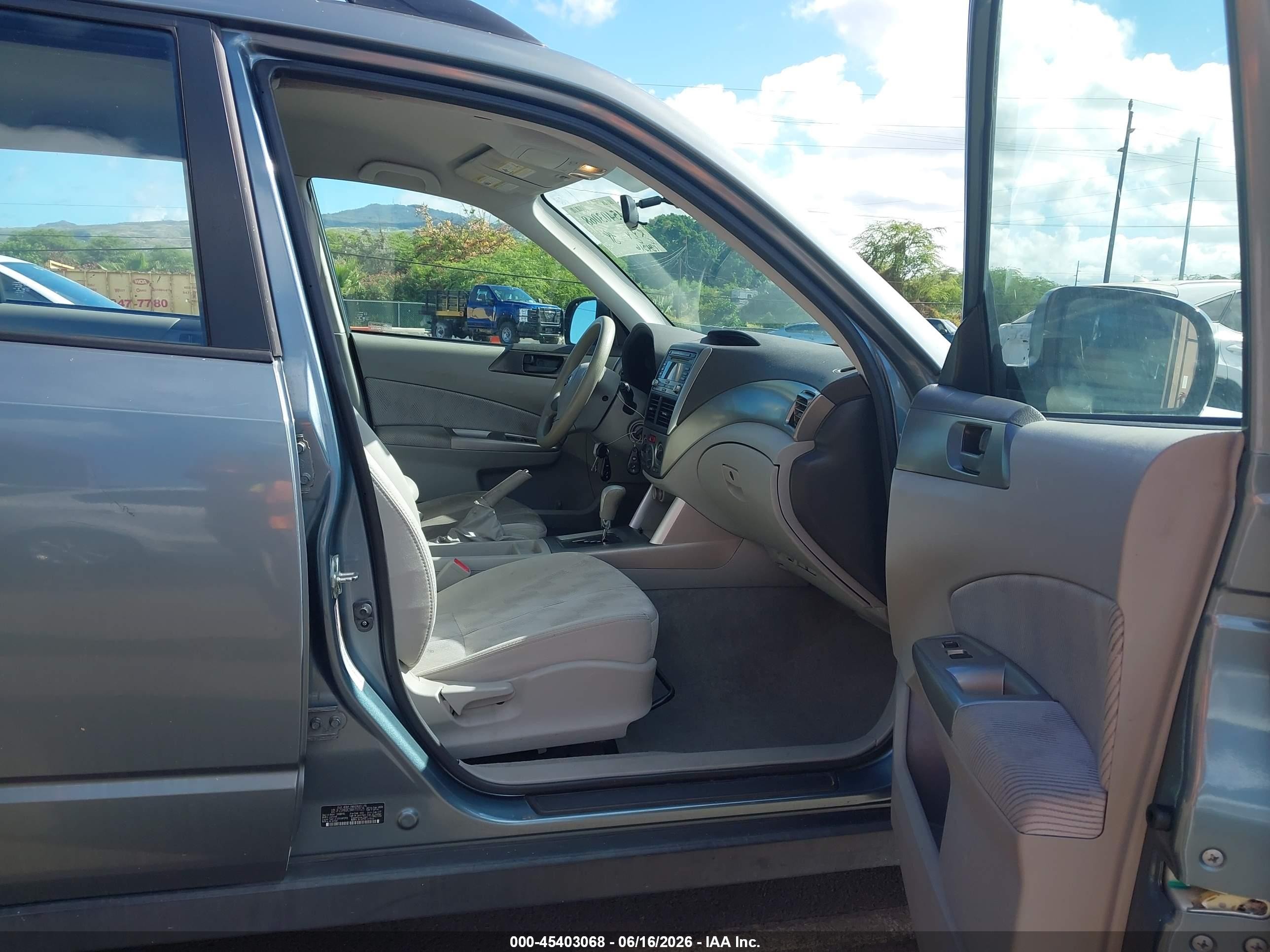 2010 Subaru Forester 2.5x Maroon vin: JF2SH6BC9AH793525
