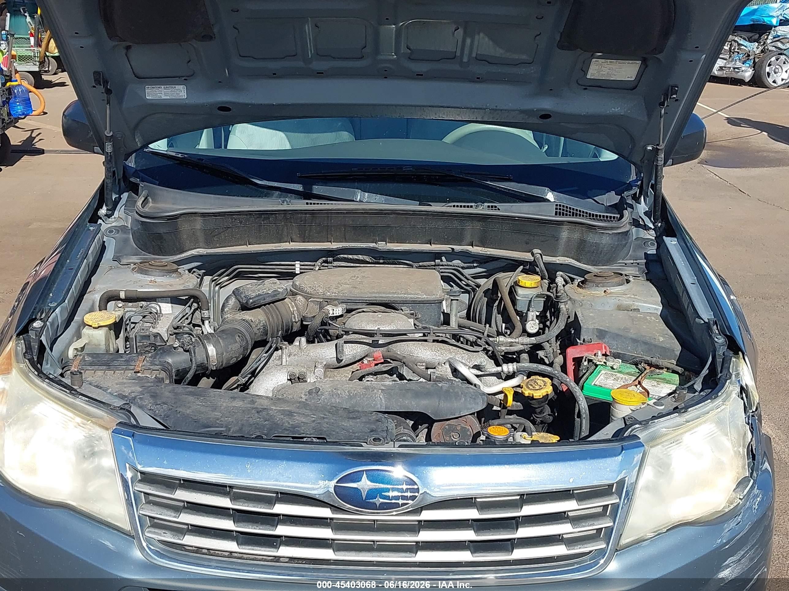 2010 Subaru Forester 2.5x Maroon vin: JF2SH6BC9AH793525