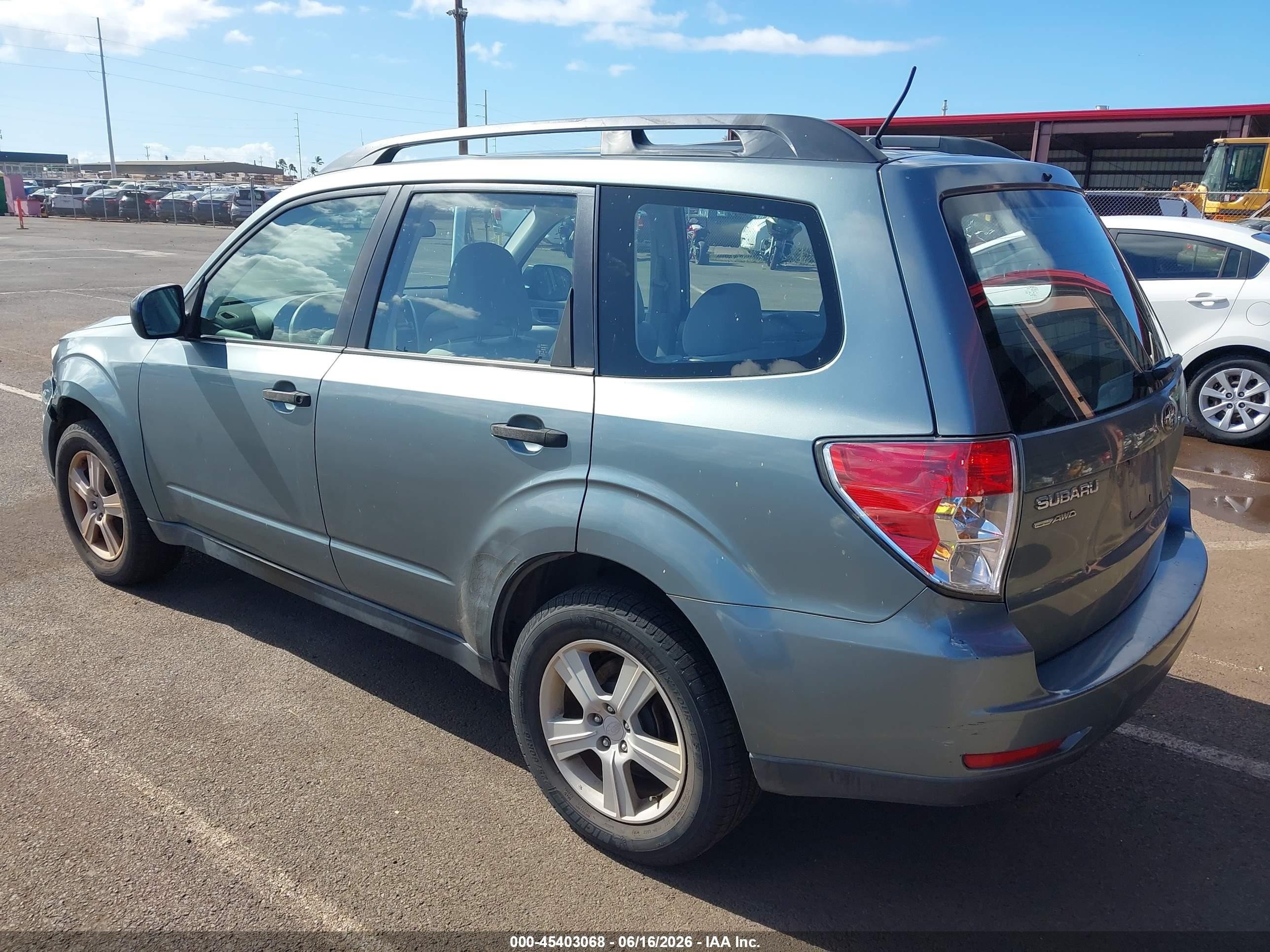 2010 Subaru Forester 2.5x Maroon vin: JF2SH6BC9AH793525