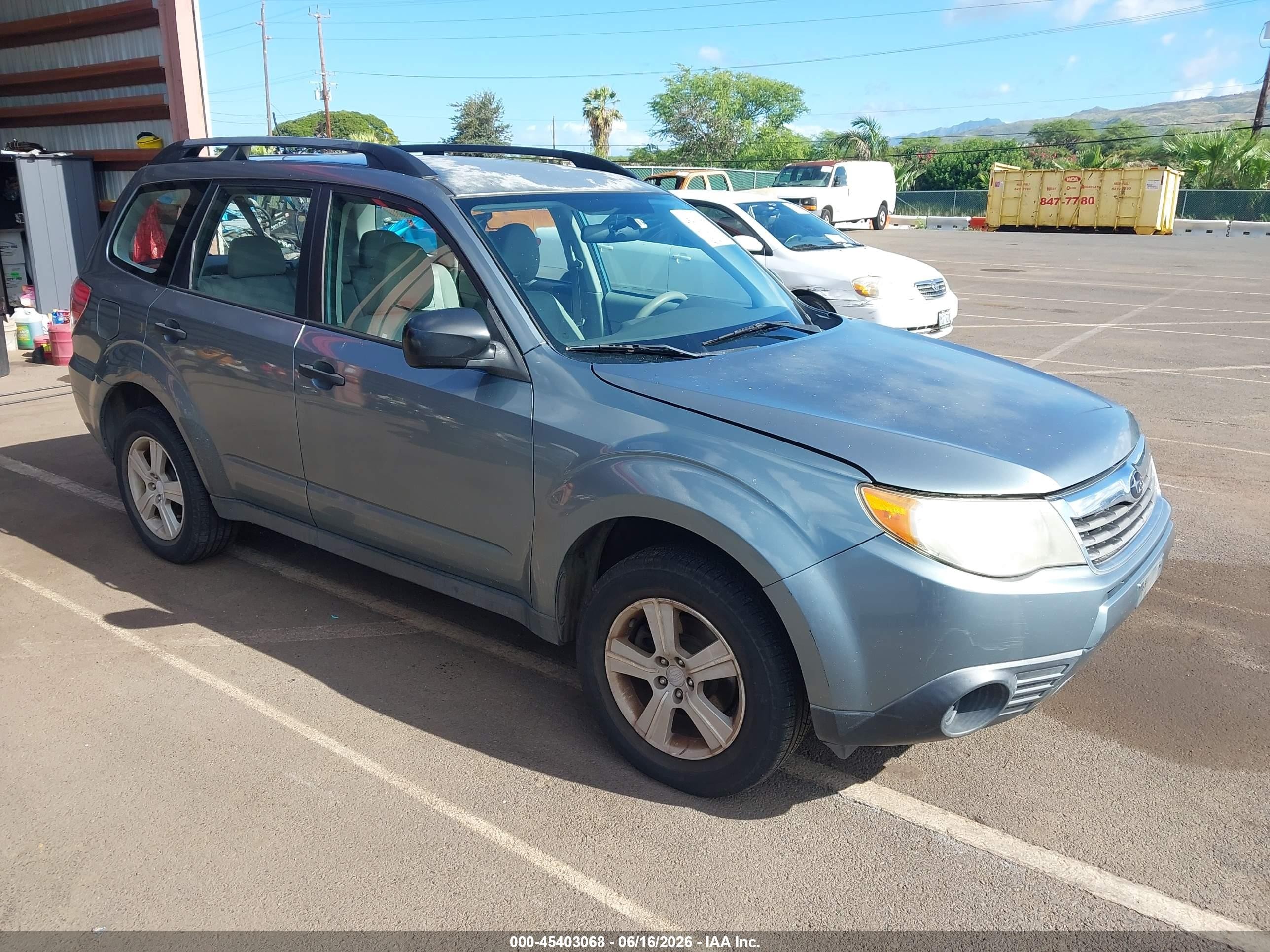 2010 Subaru Forester 2.5x Maroon vin: JF2SH6BC9AH793525