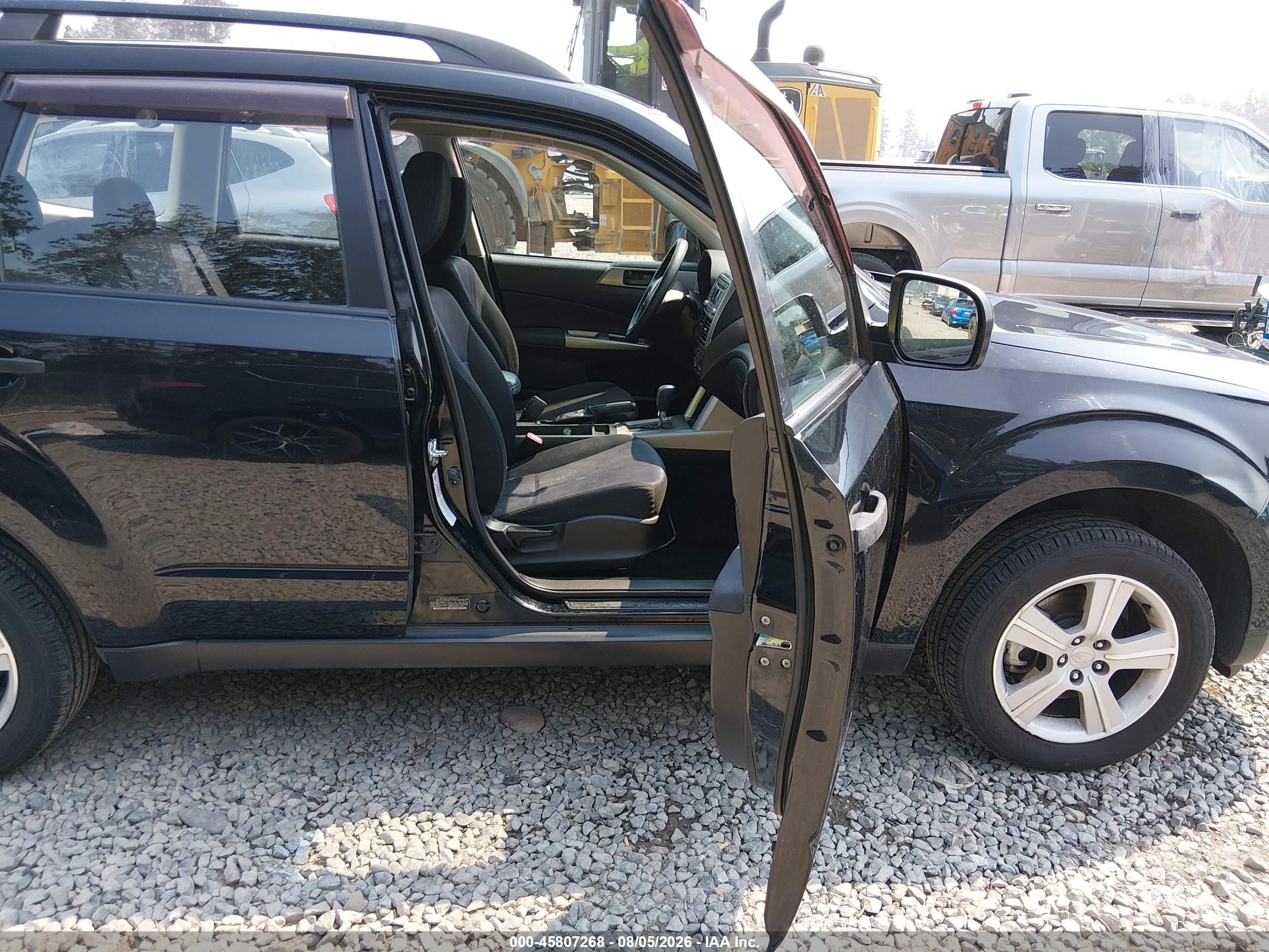 2010 Subaru Forester 2.5x Black vin: JF2SH6BCXAH770898