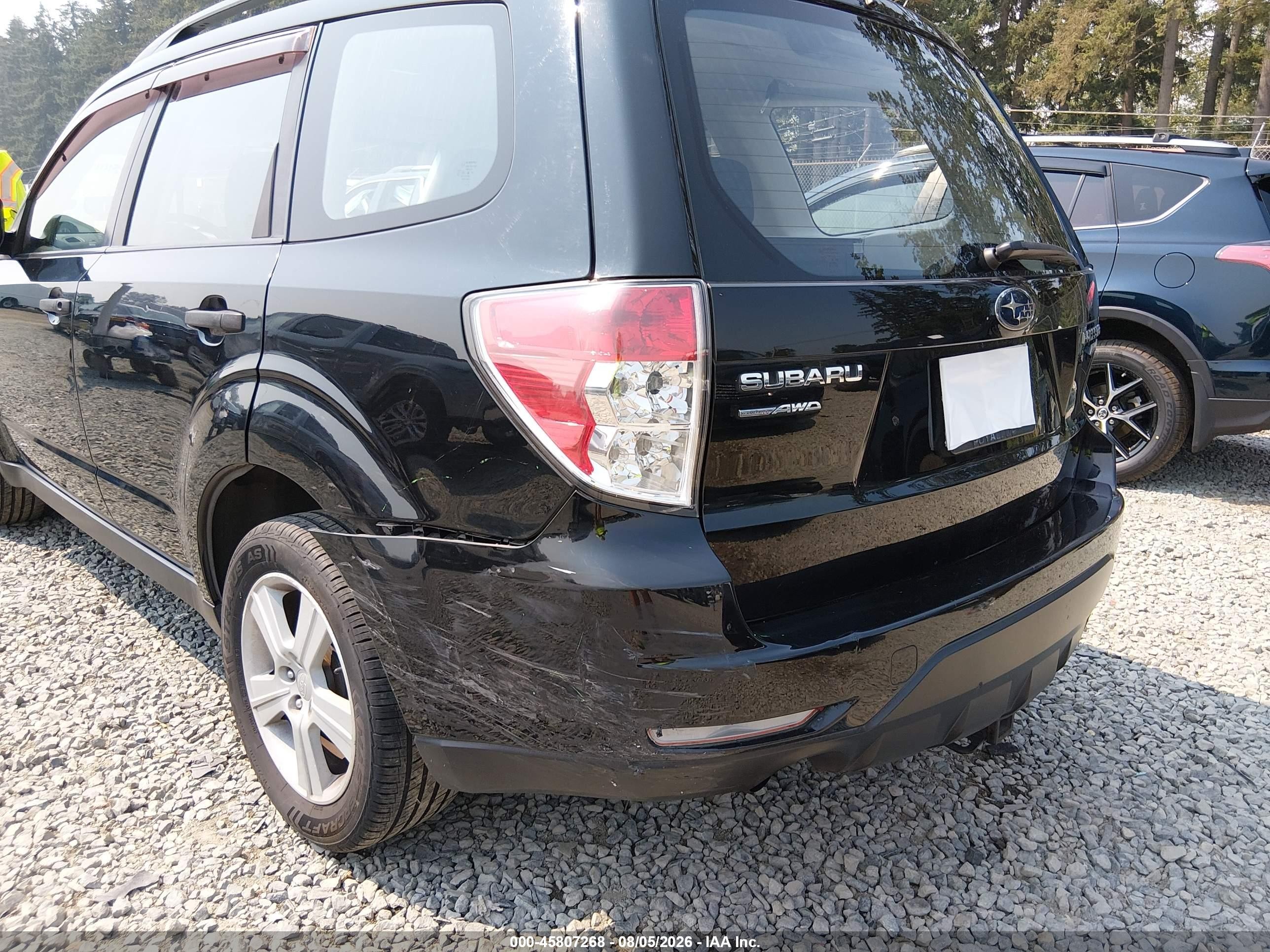 2010 Subaru Forester 2.5x Black vin: JF2SH6BCXAH770898
