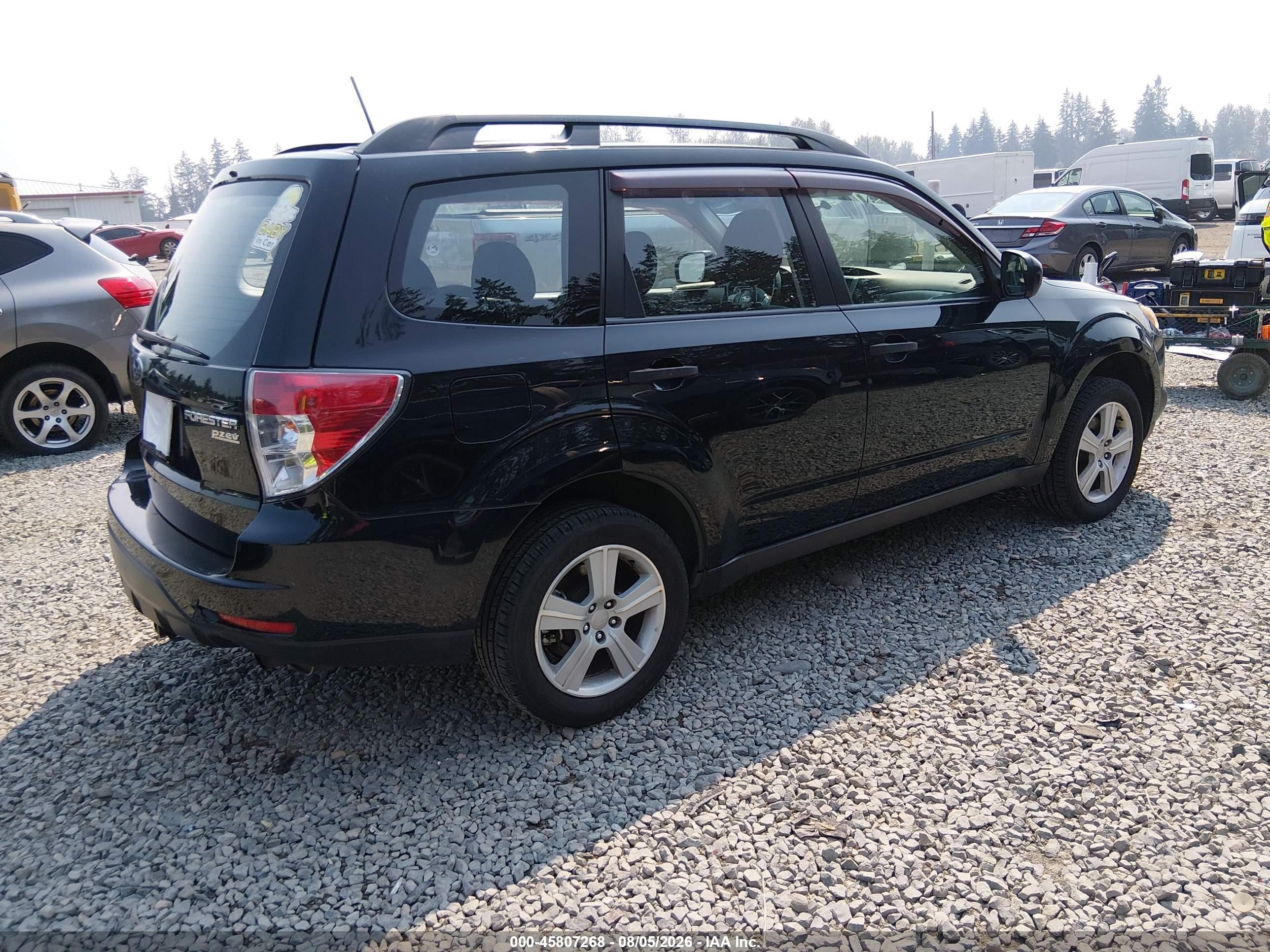 2010 Subaru Forester 2.5x Black vin: JF2SH6BCXAH770898