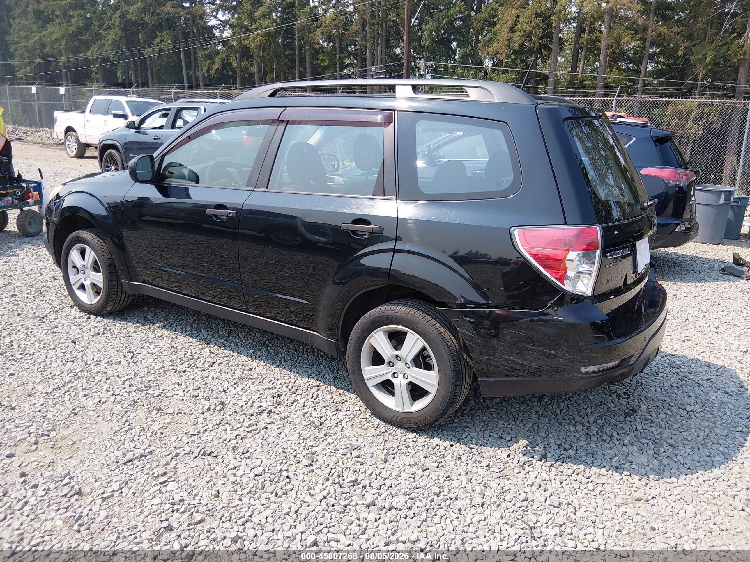 2010 Subaru Forester 2.5x Black vin: JF2SH6BCXAH770898