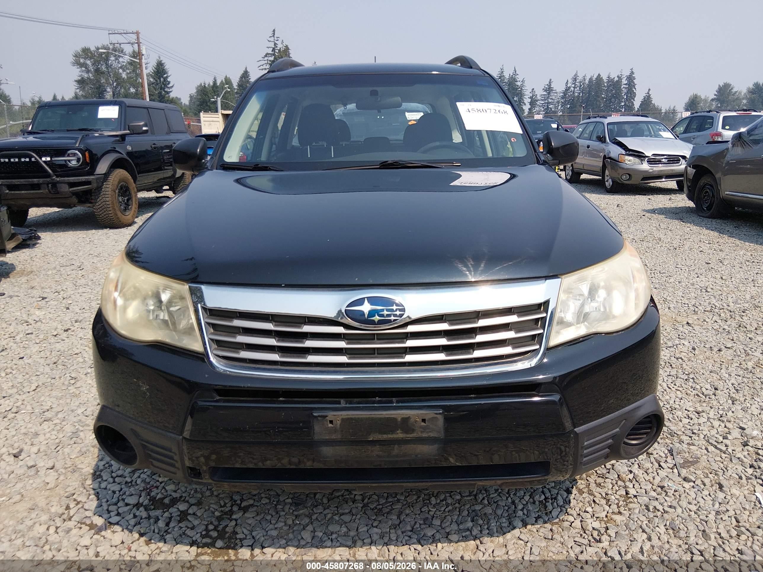 2010 Subaru Forester 2.5x Black vin: JF2SH6BCXAH770898