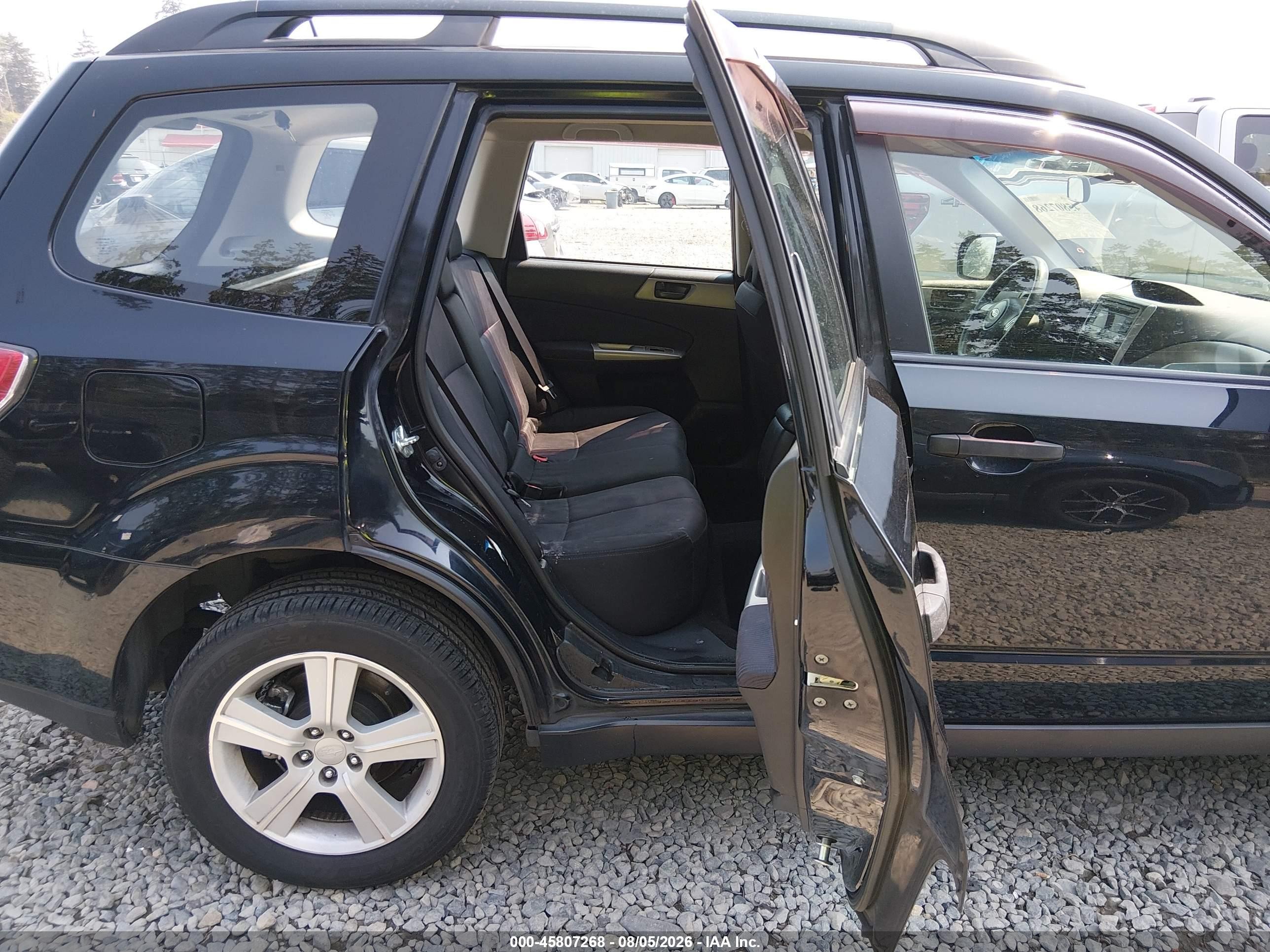 2010 Subaru Forester 2.5x Black vin: JF2SH6BCXAH770898