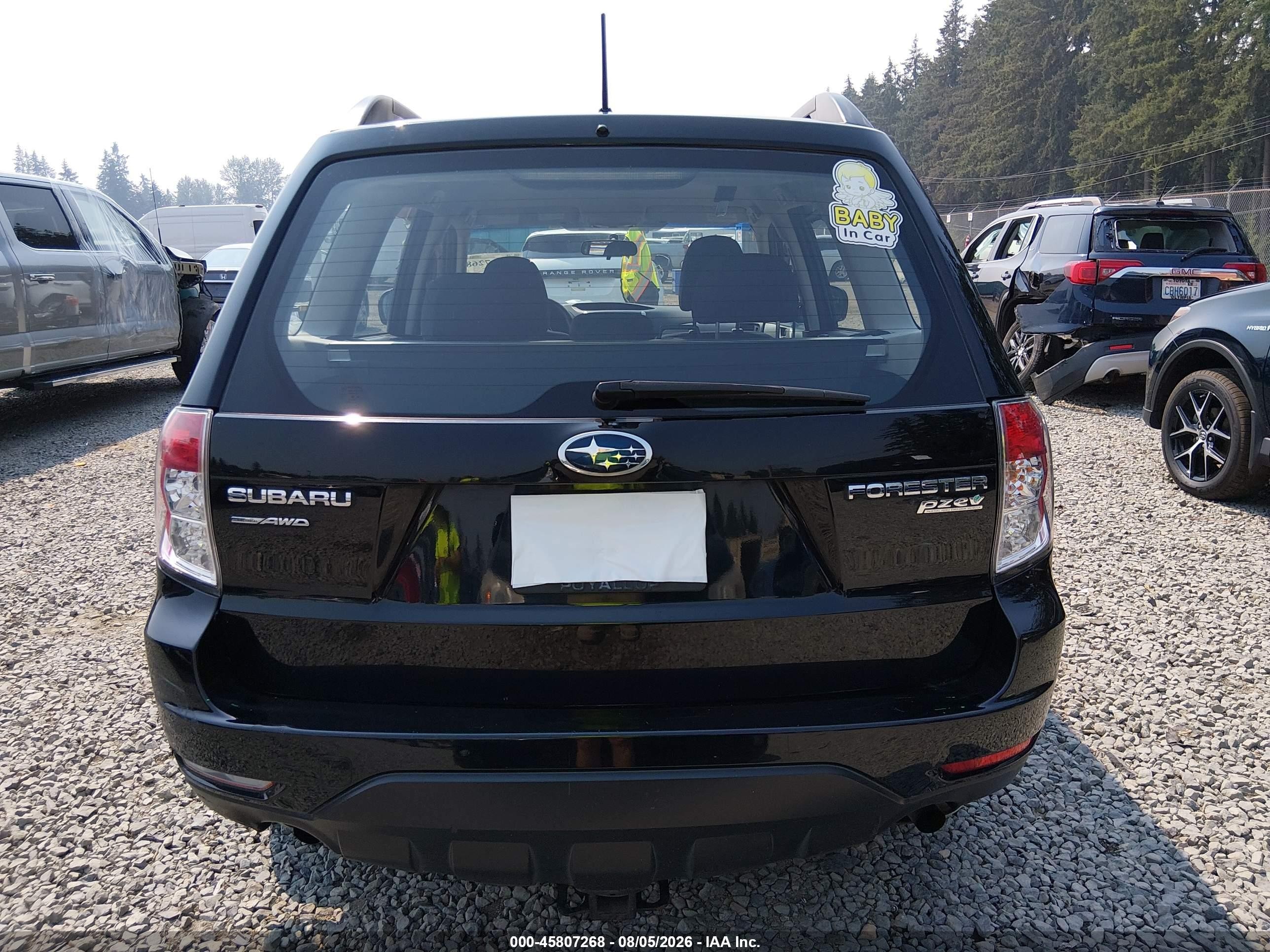 2010 Subaru Forester 2.5x Black vin: JF2SH6BCXAH770898