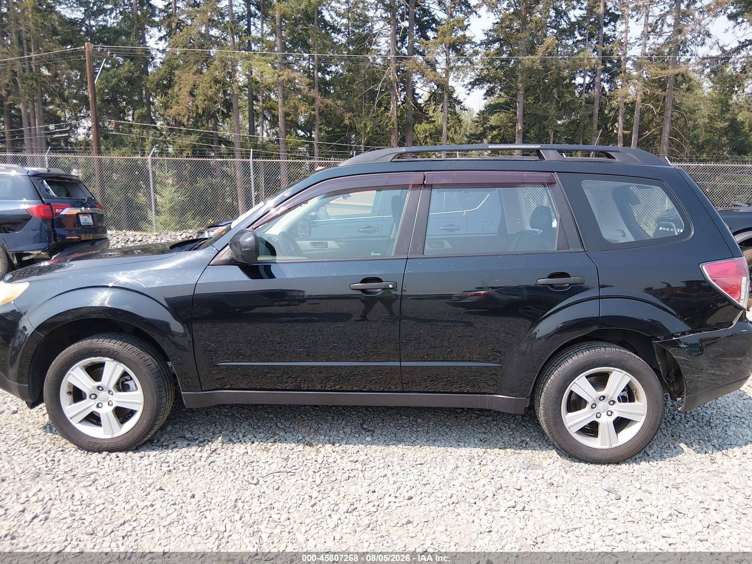 2010 Subaru Forester 2.5x Black vin: JF2SH6BCXAH770898
