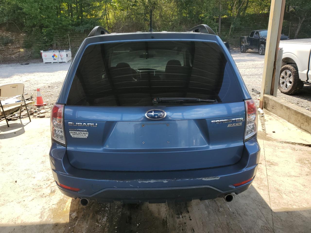 2010 Subaru Forester Xs Blue vin: JF2SH6BCXAH771839 Damage: Rear Bumper, Dent(S) W/ Paint Dmg, 1 To 2 Inches